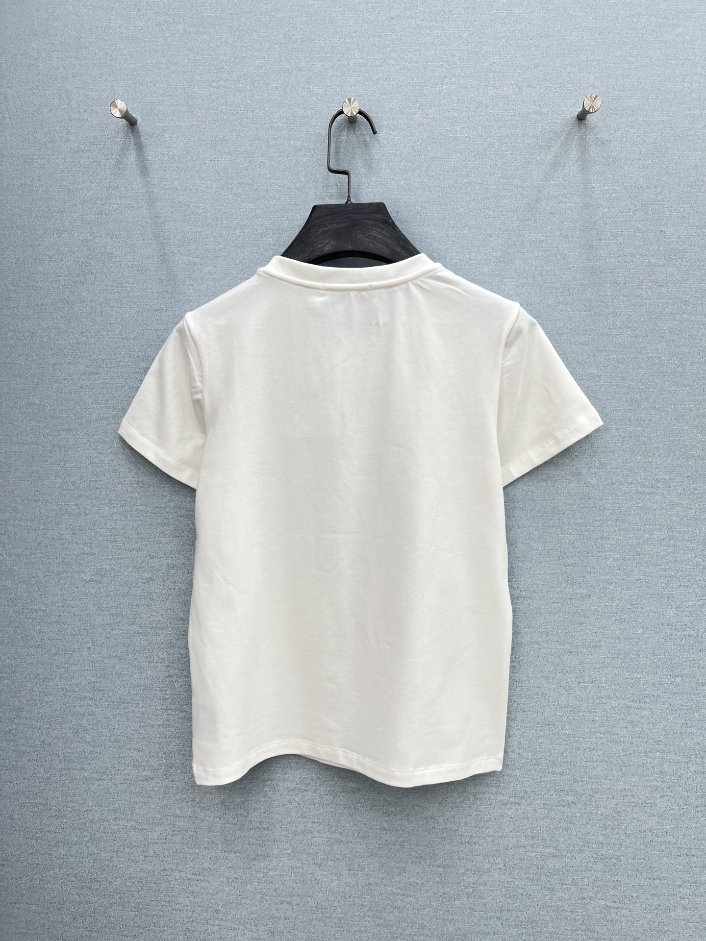 🛒𝐍𝐄𝐖 · 𝟐𝟎𝟐6/爆款现货【春夏上新】 Di*｜2026新款撞色印花T恤高订面料，百搭版型  ，上