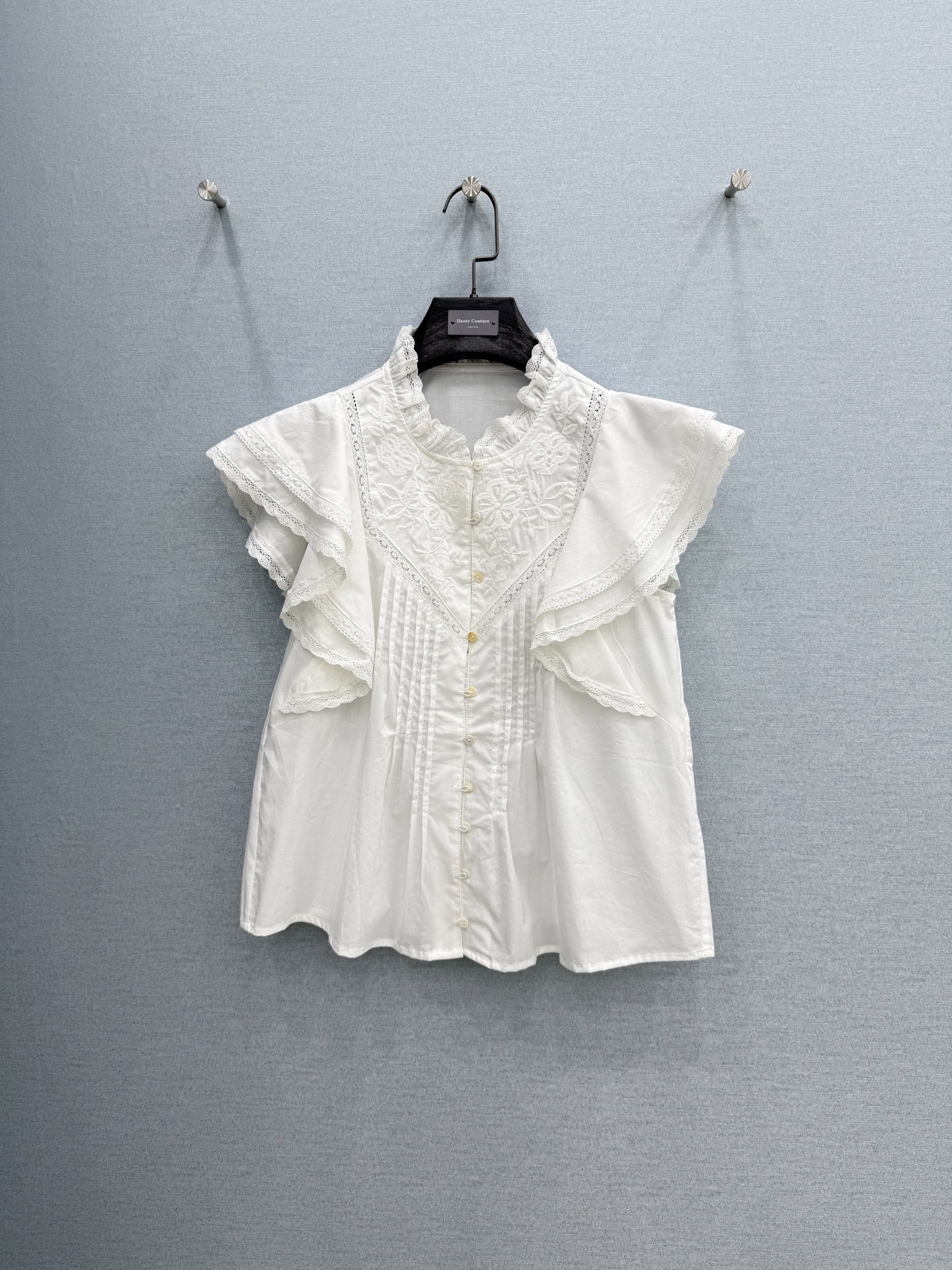 🛒𝐍𝐄𝐖 · 𝟐𝟎𝟐6/爆款现货原单品质 小众*｜2026新品蕾丝水溶短袖衬衫精致版型，珊瑚袖设计，高级