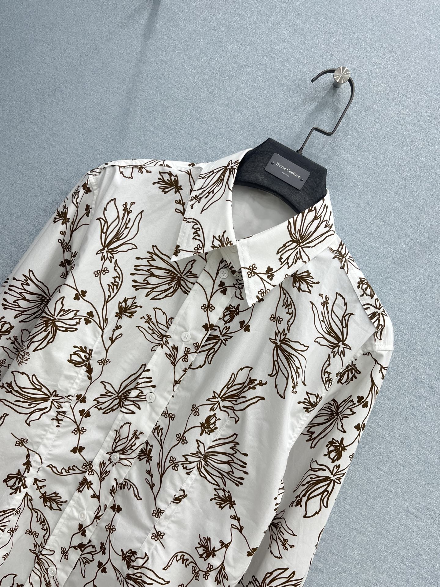 🛒𝐍𝐄𝐖 · 𝟐𝟎𝟐6/爆款现货原单品质  Por*｜1961鸢尾花衬衫闭眼入的单品 随便一搭都气质感爆