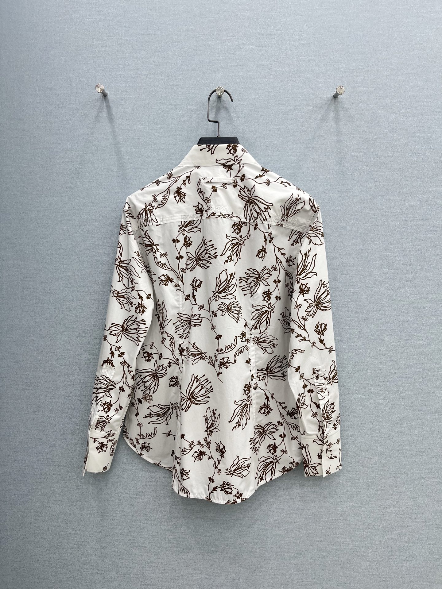 🛒𝐍𝐄𝐖 · 𝟐𝟎𝟐6/爆款现货原单品质  Por*｜1961鸢尾花衬衫闭眼入的单品 随便一搭都气质感爆