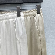 🛒𝐍𝐄𝐖 · 𝟐𝟎𝟐6/爆款现货【早春新款】设计师| 女神同款刺绣抽绳褶皱纹休闲裤松紧设计,清新的色系 🛒𝐍𝐄𝐖 · 𝟐𝟎𝟐6/爆款现货【早春新款】设计师| 女神同款刺绣抽绳褶皱纹休闲裤松紧设计,清新的色系