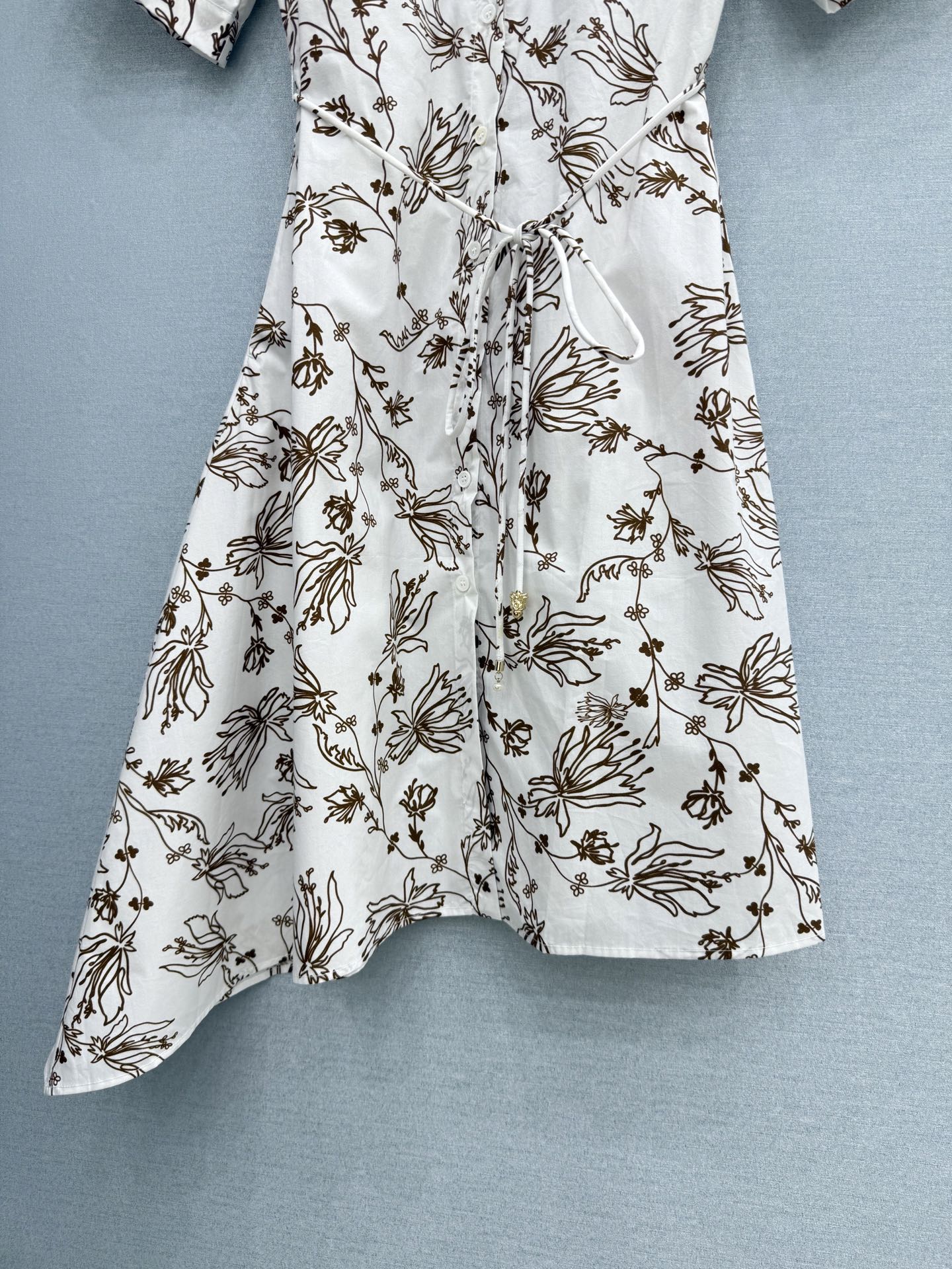 🛒𝐍𝐄𝐖 · 𝟐𝟎𝟐6/爆款现货原单品质  Por*｜1961鸢尾花衬衫连衣裙闭眼入的单品 随便一搭都气