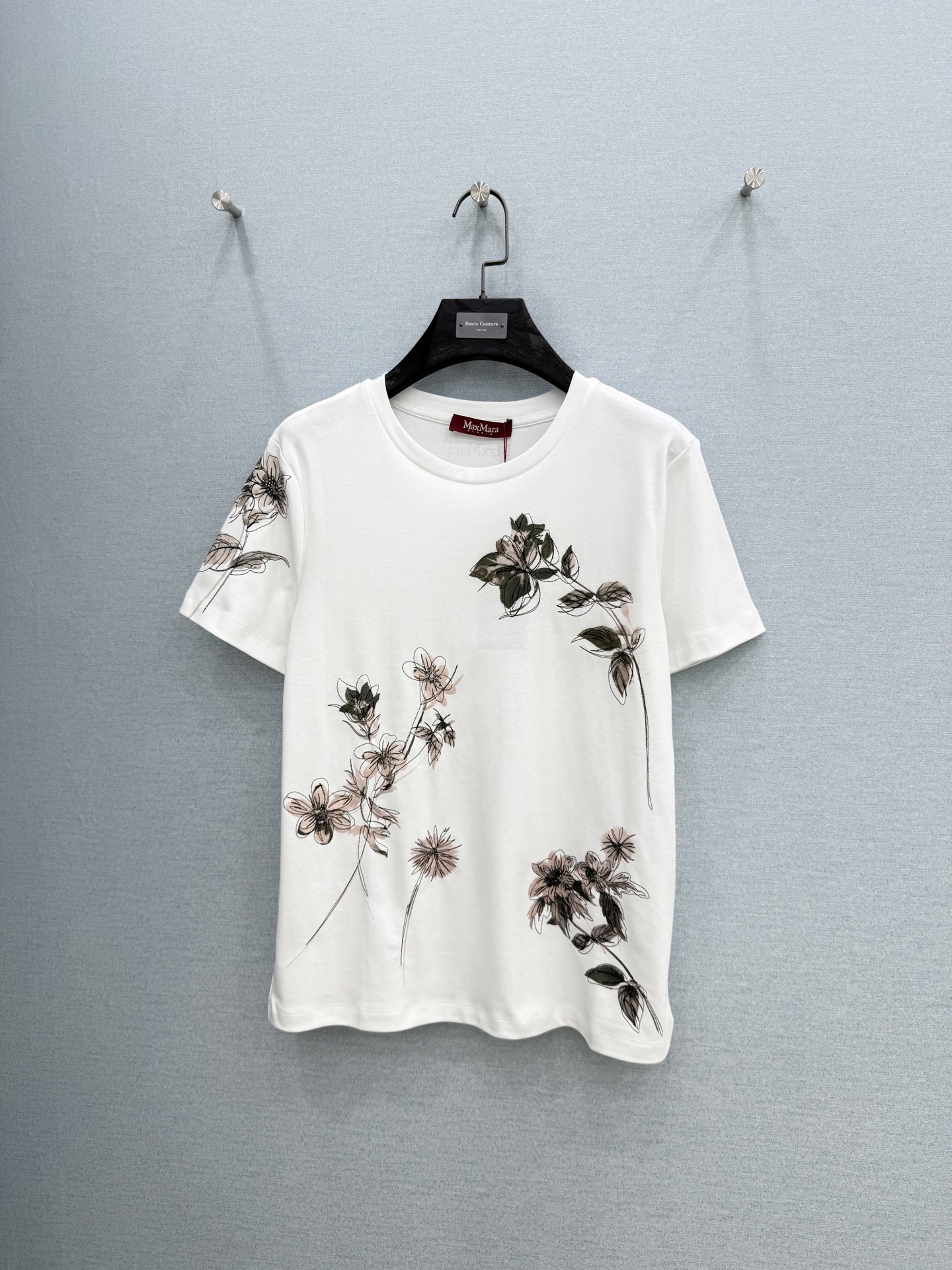🛒𝐍𝐄𝐖 · 𝟐𝟎𝟐6/爆款现货原单品质  Max*｜精致印花烫钻短袖T恤高订面料 亲肤透气舒适标志性字