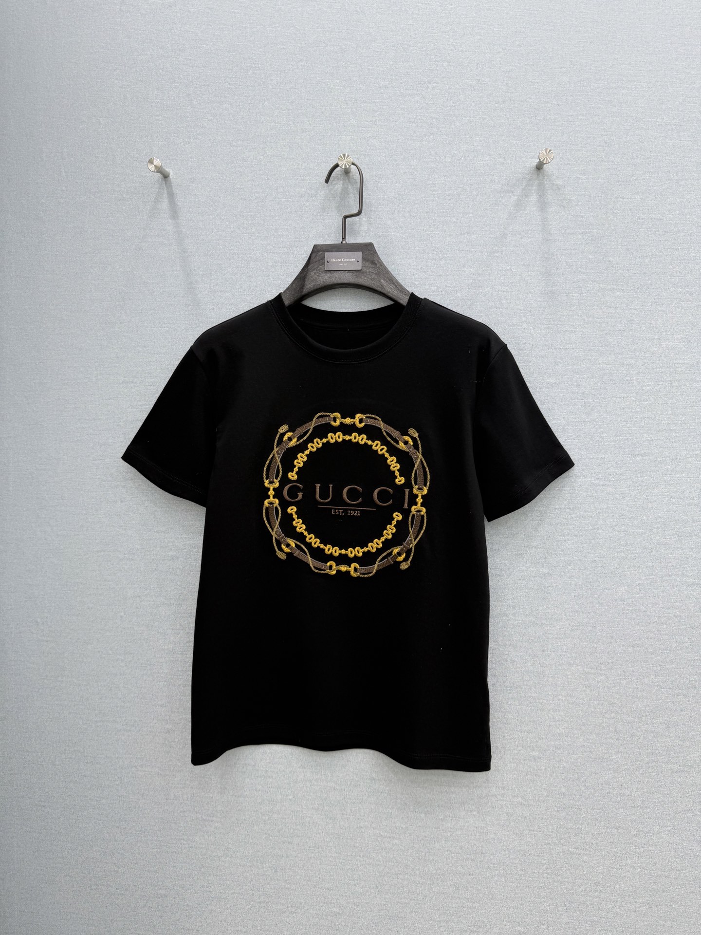 🛒𝐍𝐄𝐖 · 𝟐𝟎𝟐6/爆款现货原单品质  Gu*｜精致刺绣短袖T恤高订面料 亲肤透气舒适标志性字母图案