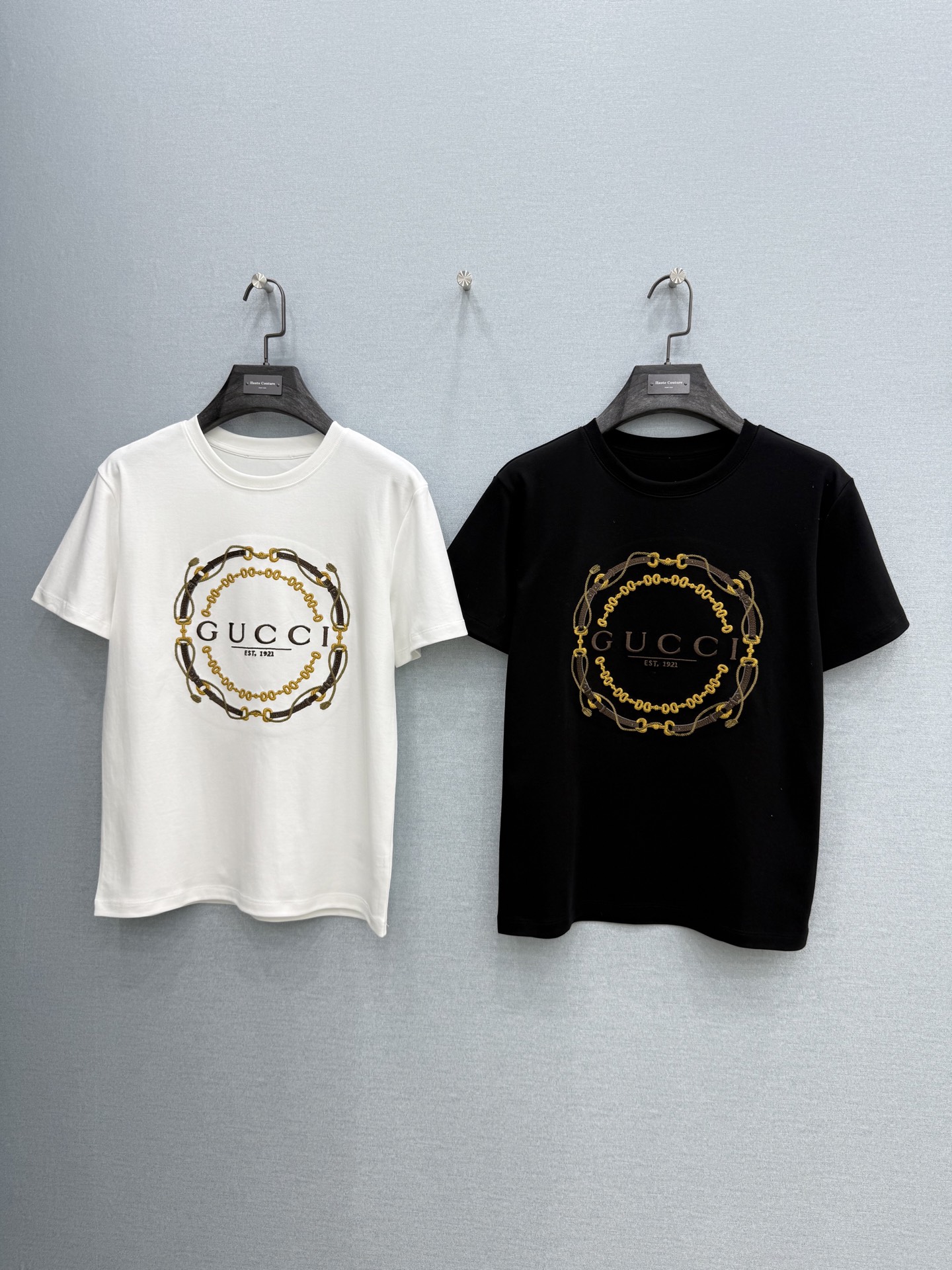 🛒𝐍𝐄𝐖 · 𝟐𝟎𝟐6/爆款现货原单品质  Gu*｜精致刺绣短袖T恤高订面料 亲肤透气舒适标志性字母图案