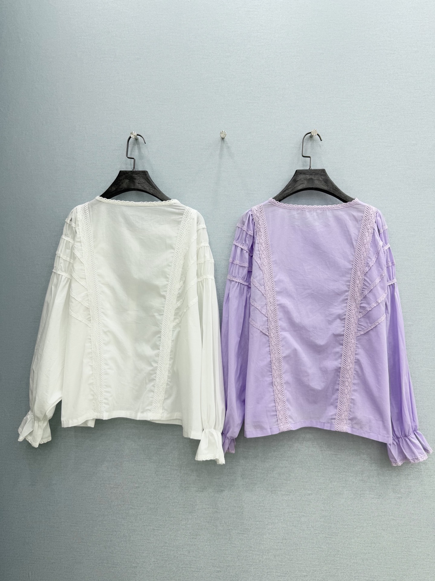 🛒𝐍𝐄𝐖 · 𝟐𝟎𝟐6/爆款现货原单品质 小众*｜2026新款蕾丝拼接刺绣衬衫精致版型，花边刺绣，高级肌