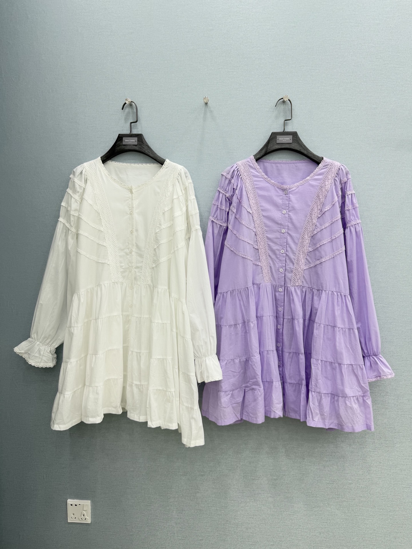 🛒𝐍𝐄𝐖 · 𝟐𝟎𝟐6/爆款现货原单品质 小众*｜2026新款蕾丝拼接刺绣连衣裙精致版型，花边刺绣，高级