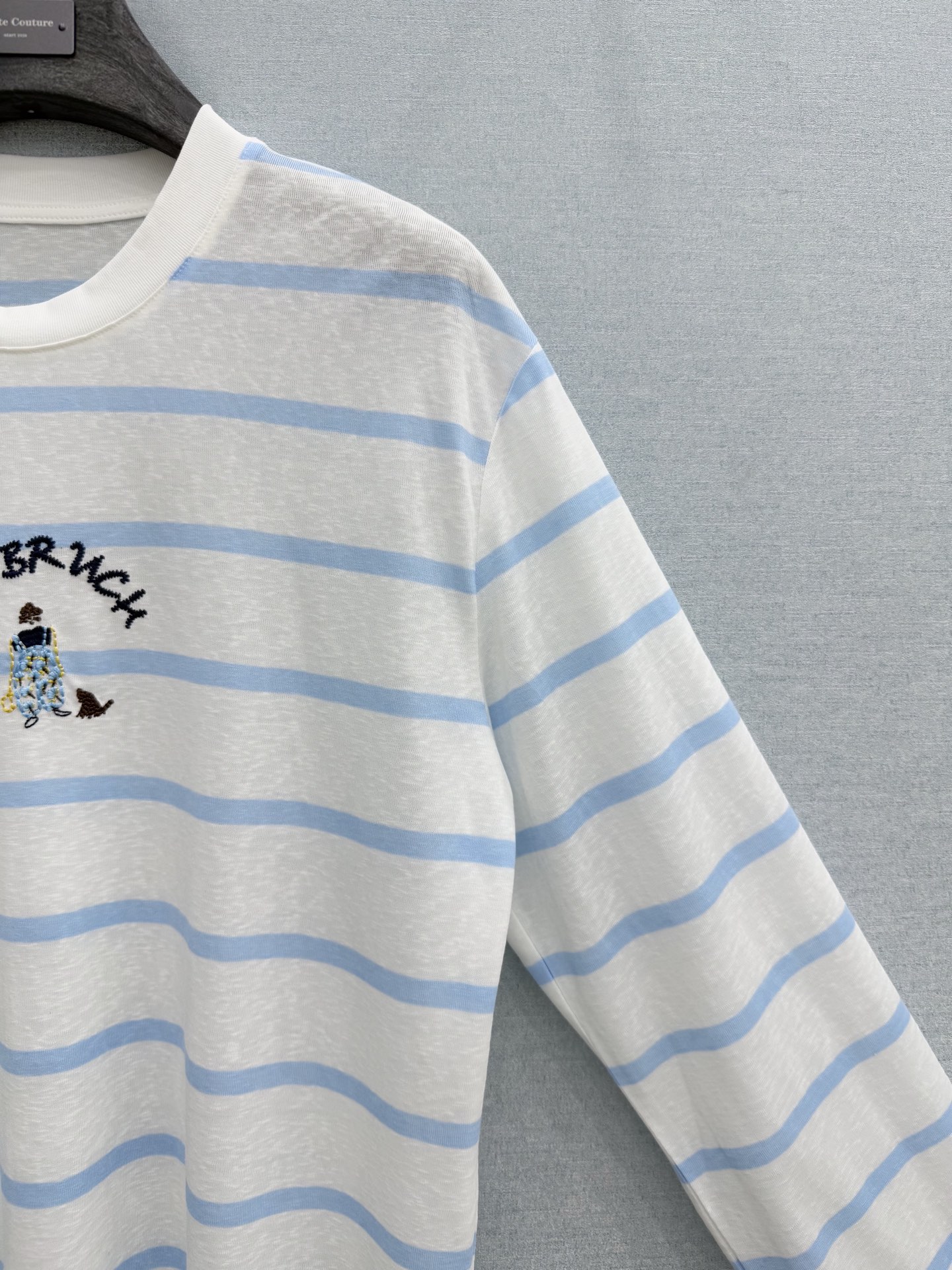 🛒𝐍𝐄𝐖 · 𝟐𝟎𝟐6/爆款现货【春夏上新】 设计师小众｜2026新款刺绣防晒长袖T恤高订面料，百搭版型