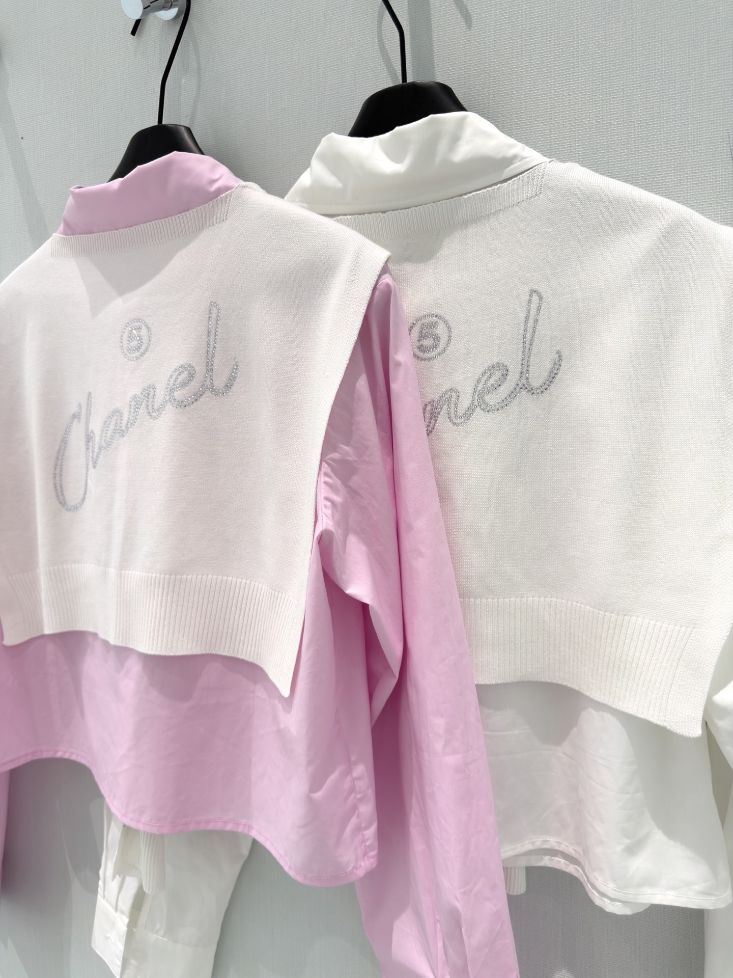 🛒𝐍𝐄𝐖 · 𝟐𝟎𝟐6/爆款现货【早春新款】小众｜2026条纹披肩两件套衬衫定制YB材质 舒适好穿 挺括
