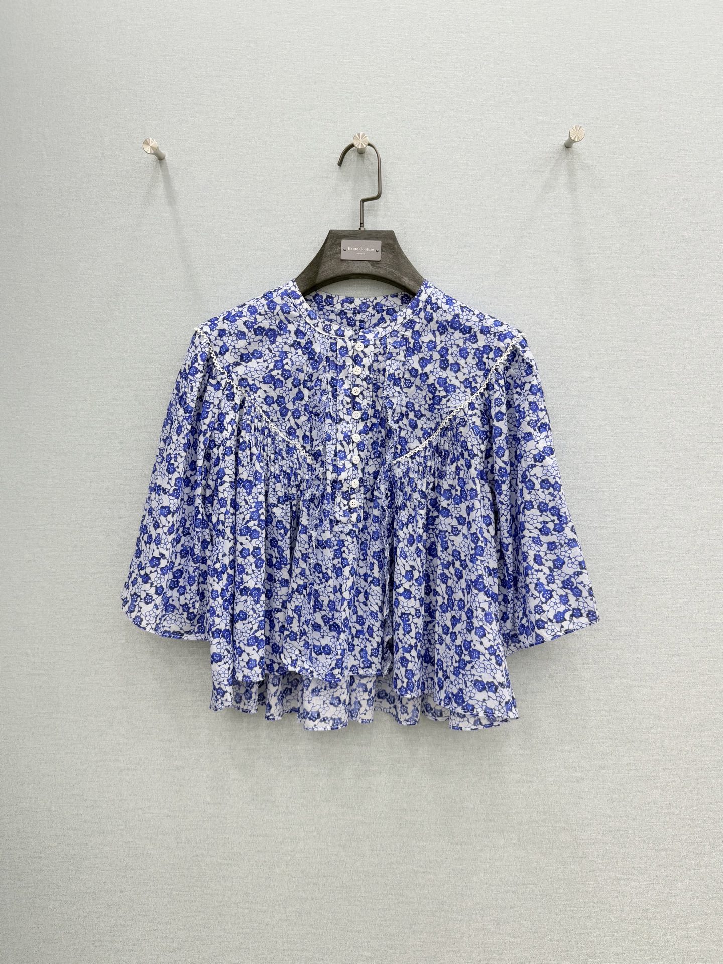🛒𝐍𝐄𝐖 · 𝟐𝟎𝟐6/爆款现货原单品质 小众*｜2026新品珊瑚绣印花衬衫 系列款精致版型，高级肌理细