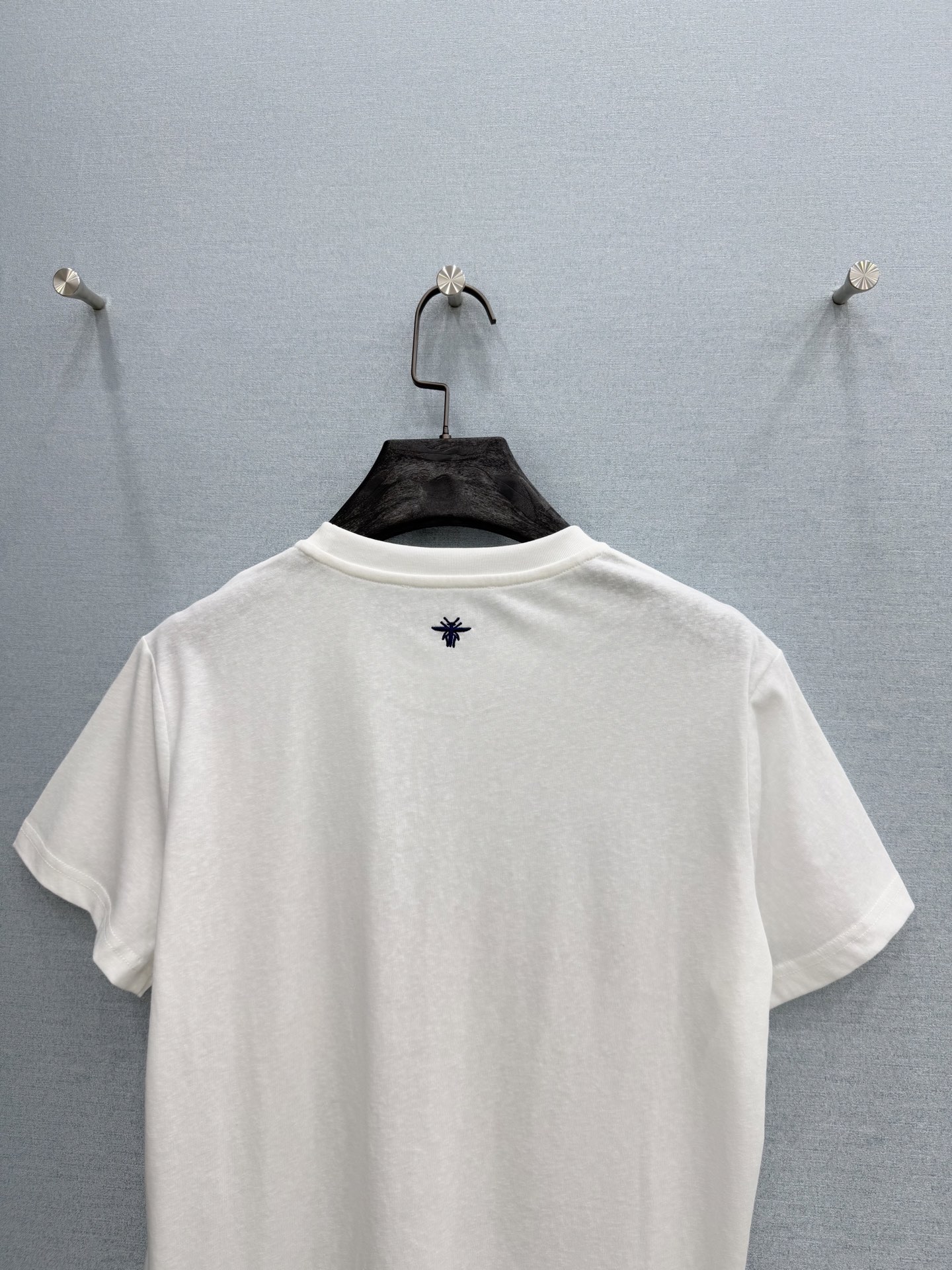 🛒𝐍𝐄𝐖 · 𝟐𝟎𝟐6/爆款现货原单品质 Di*｜26新品手工立体纱裙短袖T恤精致版型上身巨显瘦！定制最