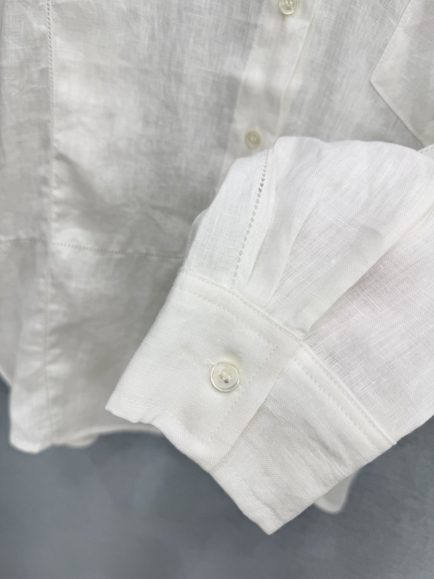🛒𝐍𝐄𝐖 · 𝟐𝟎𝟐6/爆款现货原创 设计师｜26经典纯亚麻衬衫超亲肤的面料 镂空水溶刺绣最新系列单品 