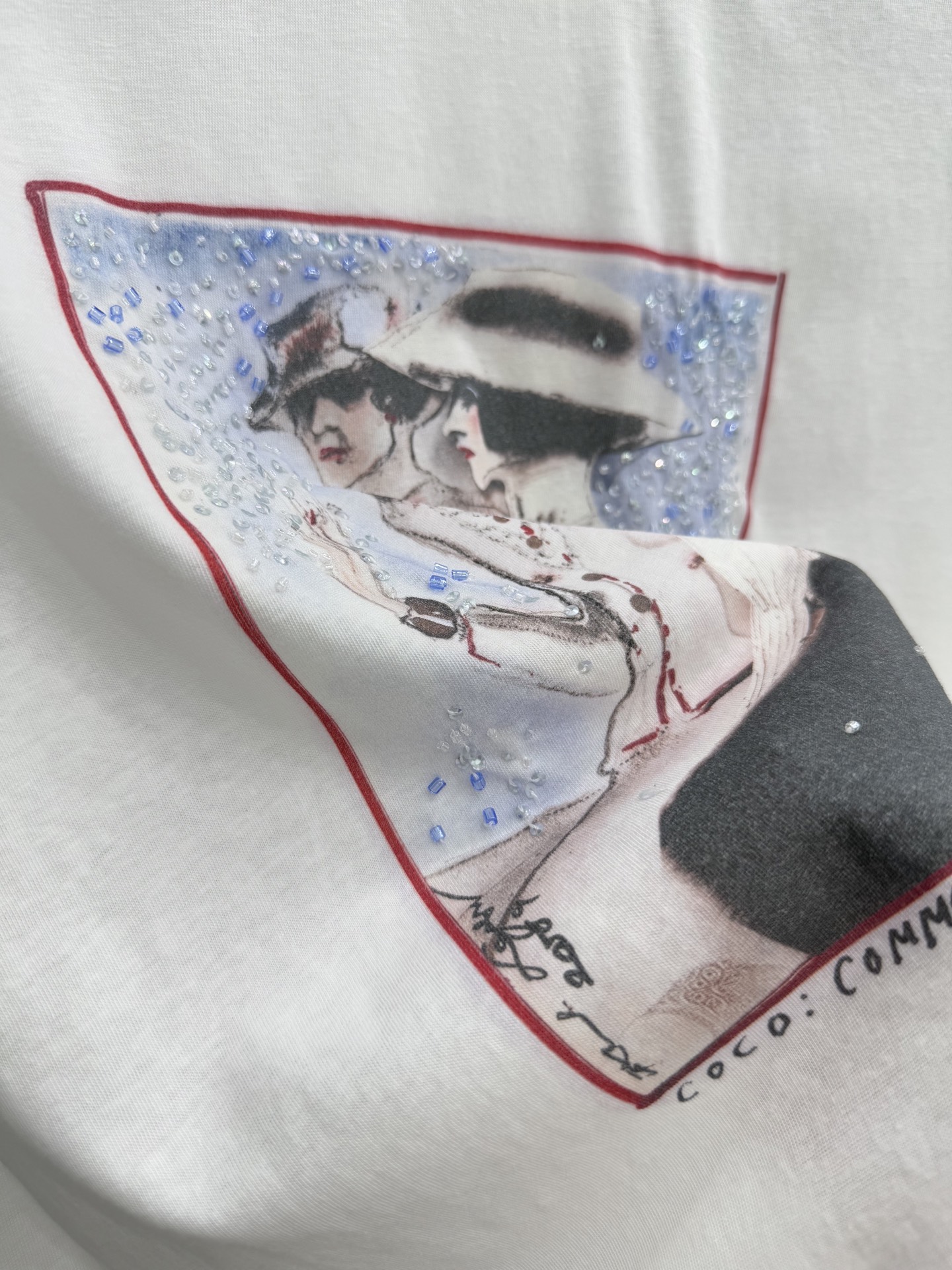 🛒𝐍𝐄𝐖 · 𝟐𝟎𝟐6/爆款现货原单品质 小众*｜精致印花订珠短袖T恤高订面料 亲肤透气舒适标志性字母图