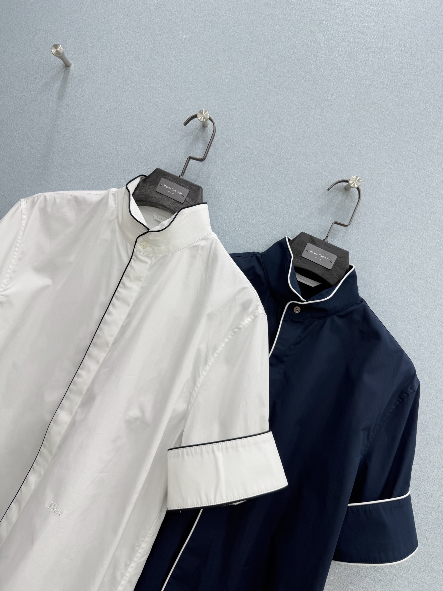 🛒𝐍𝐄𝐖 · 𝟐𝟎𝟐6/爆款现货【原单品质】Di*｜26新款 重工短袖衬衫 甜美气质 同色刺绣设计，让你