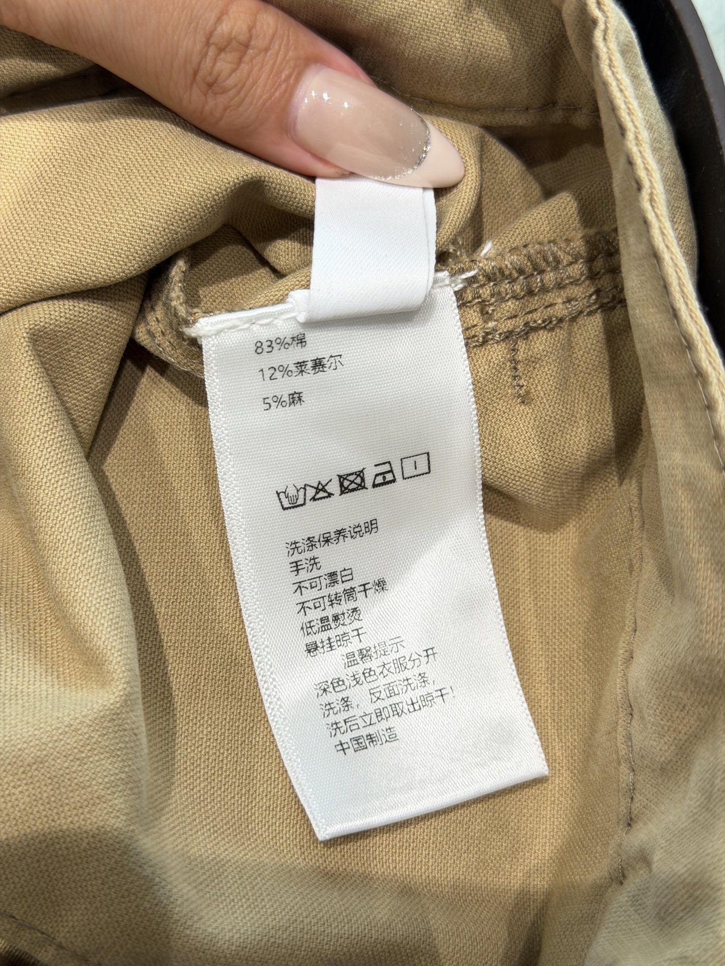 🛒𝐍𝐄𝐖 · 𝟐𝟎𝟐6/爆款现货原创 设计师｜26新款牛仔短裤色系搭配非常好看，瘦身设计，版型上身巨好看