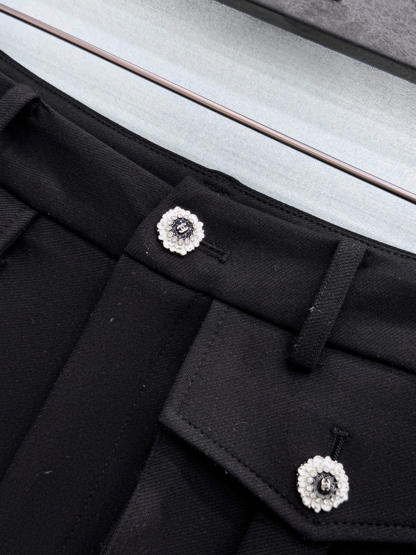 🛒𝐍𝐄𝐖 · 𝟐𝟎𝟐6/爆款现货原单品质 Cha*｜26新品双口袋大喇叭休闲裤经典版型 高端设计 大工厂