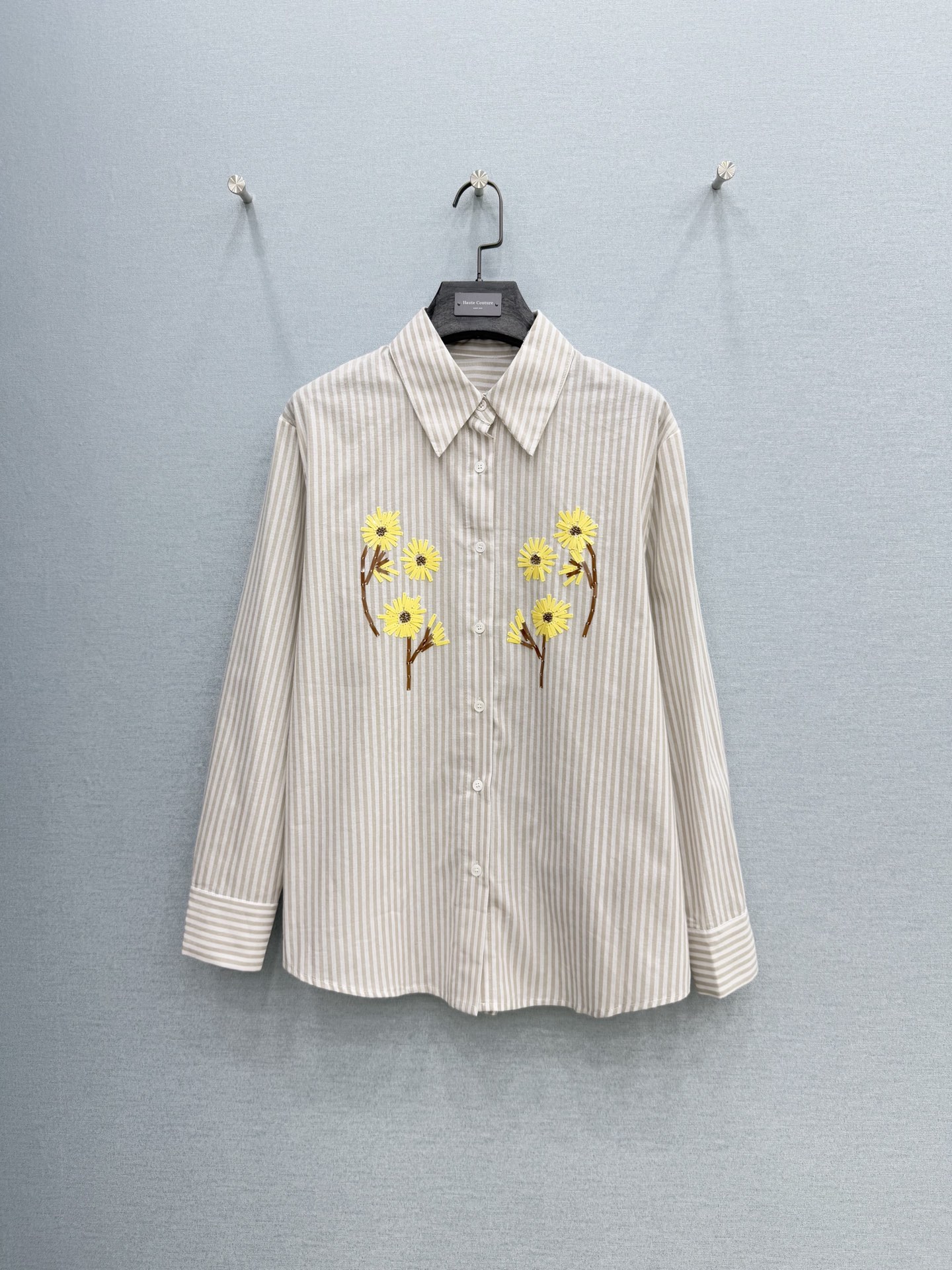🛒𝐍𝐄𝐖 · 𝟐𝟎𝟐6/爆款现货原单品质 小众*｜2026新品珠片手工衬衫精致版型，高级肌理细腻 极简主