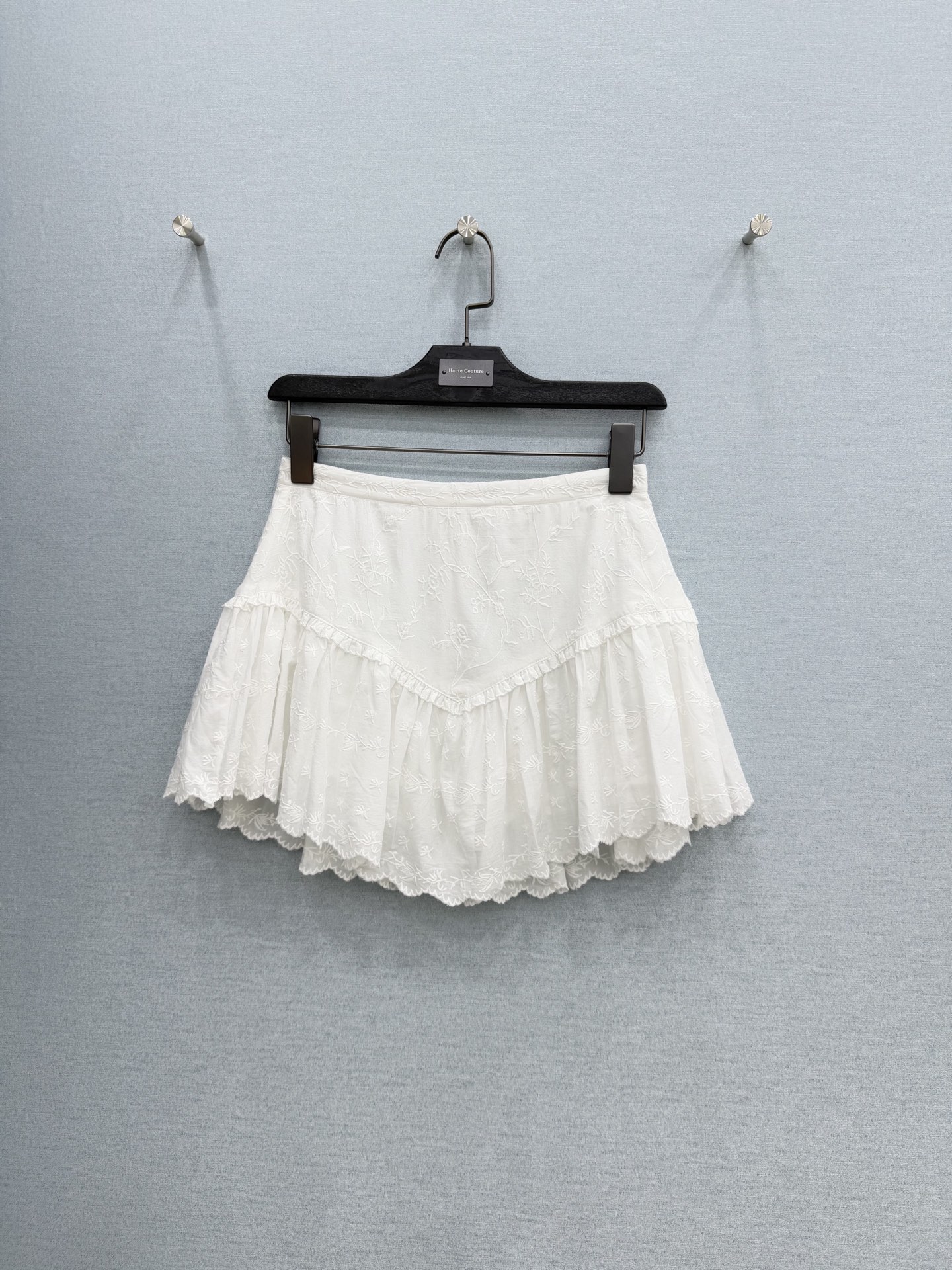 🛒𝐍𝐄𝐖 · 𝟐𝟎𝟐6/爆款现货原单品质 小众*｜2026新品水溶刺绣裤裙精致版型，百褶设计，高级肌理细