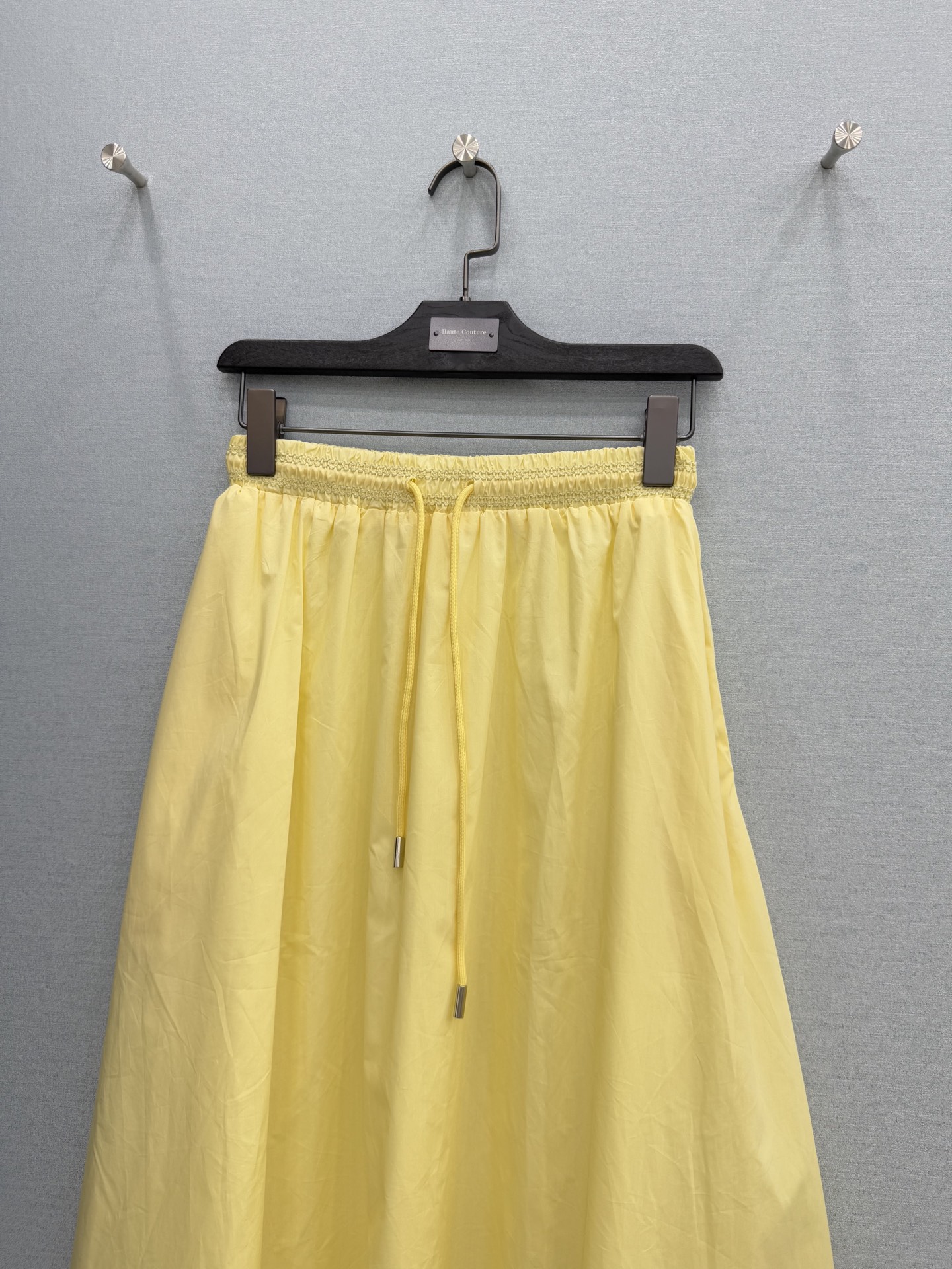 🛒𝐍𝐄𝐖 · 𝟐𝟎𝟐6/爆款现货原单品质 小众*｜2026新品抽绳半裙精致版型，A版设计，高级肌理细腻 