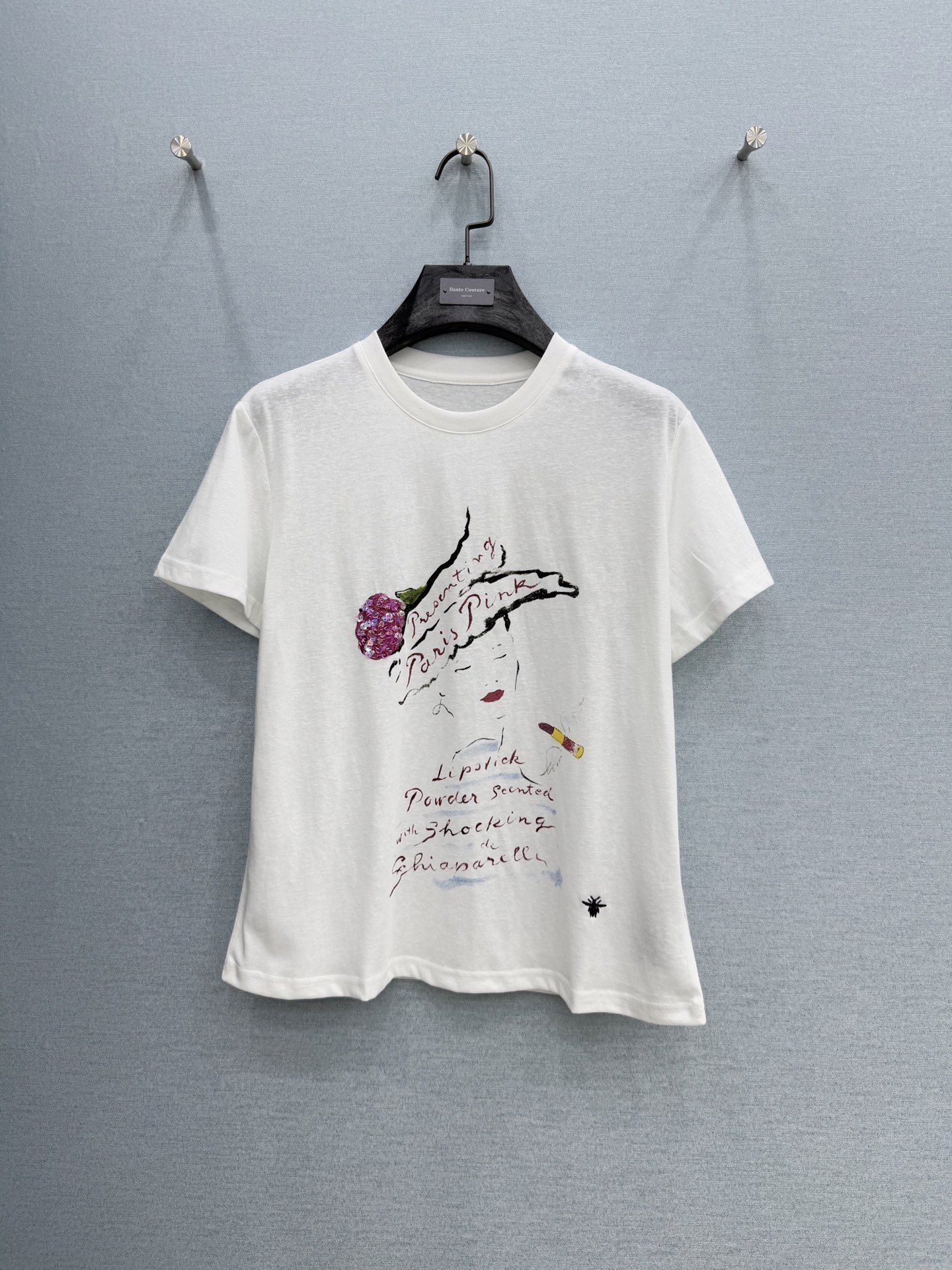 🛒𝐍𝐄𝐖 · 𝟐𝟎𝟐6/爆款现货原单品质 小众*｜精致印花订珠短袖T恤高订面料 亲肤透气舒适标志性字母图
