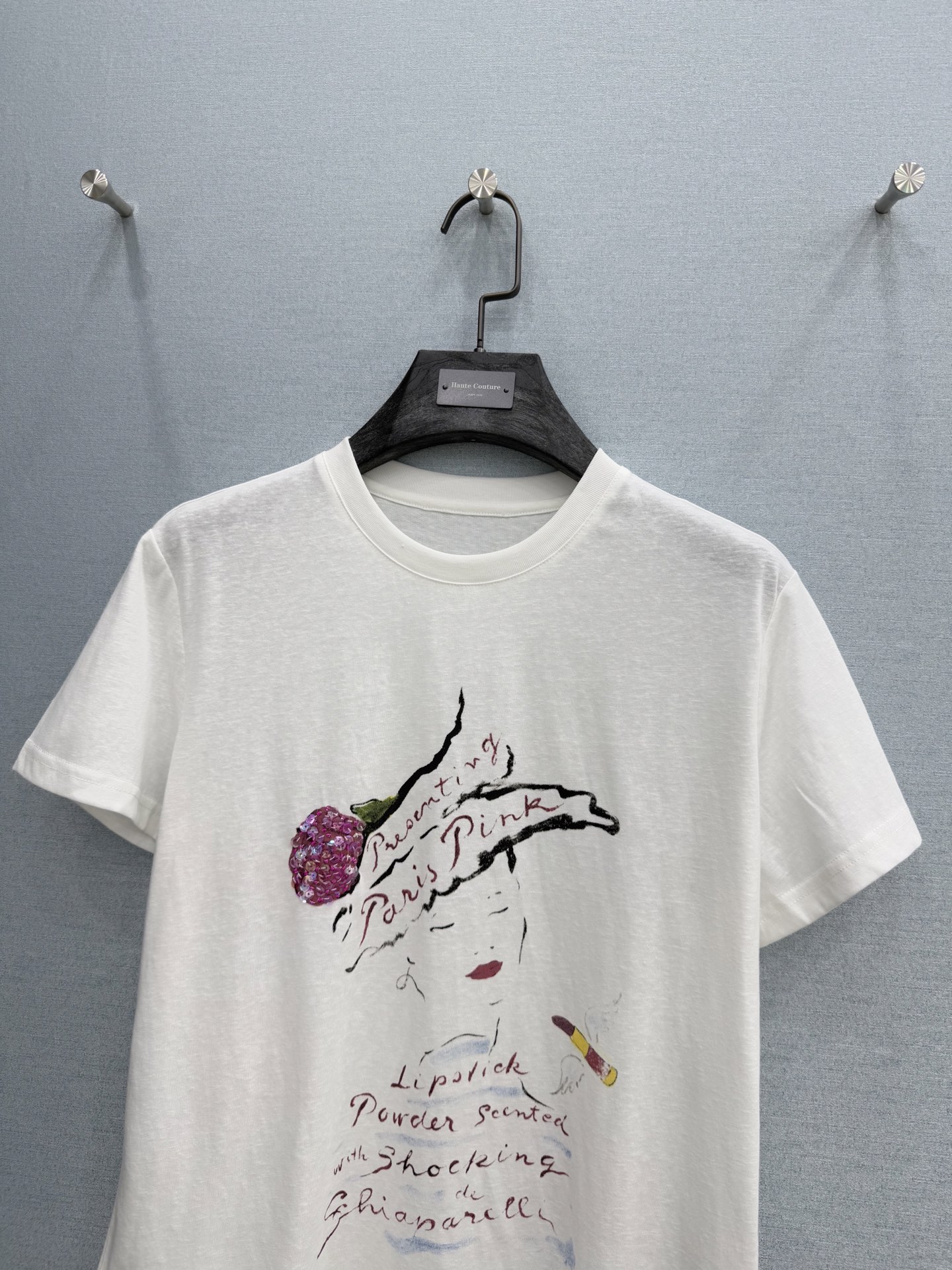 🛒𝐍𝐄𝐖 · 𝟐𝟎𝟐6/爆款现货原单品质 小众*｜精致印花订珠短袖T恤高订面料 亲肤透气舒适标志性字母图
