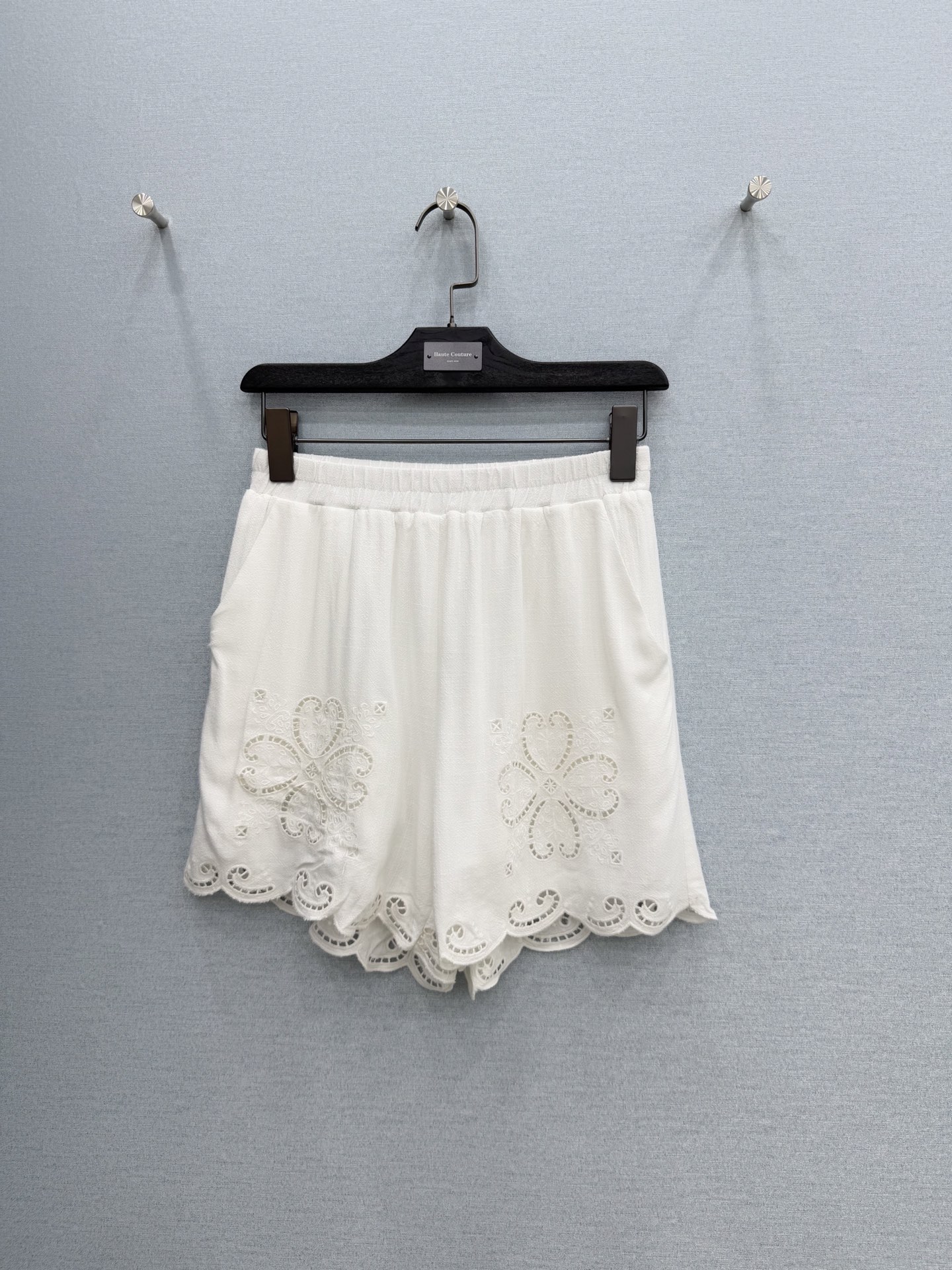 🛒𝐍𝐄𝐖 · 𝟐𝟎𝟐6/爆款现货原单品质 小众*｜2026新品花边短裤精致版型，水溶拼接设计，高级肌理细