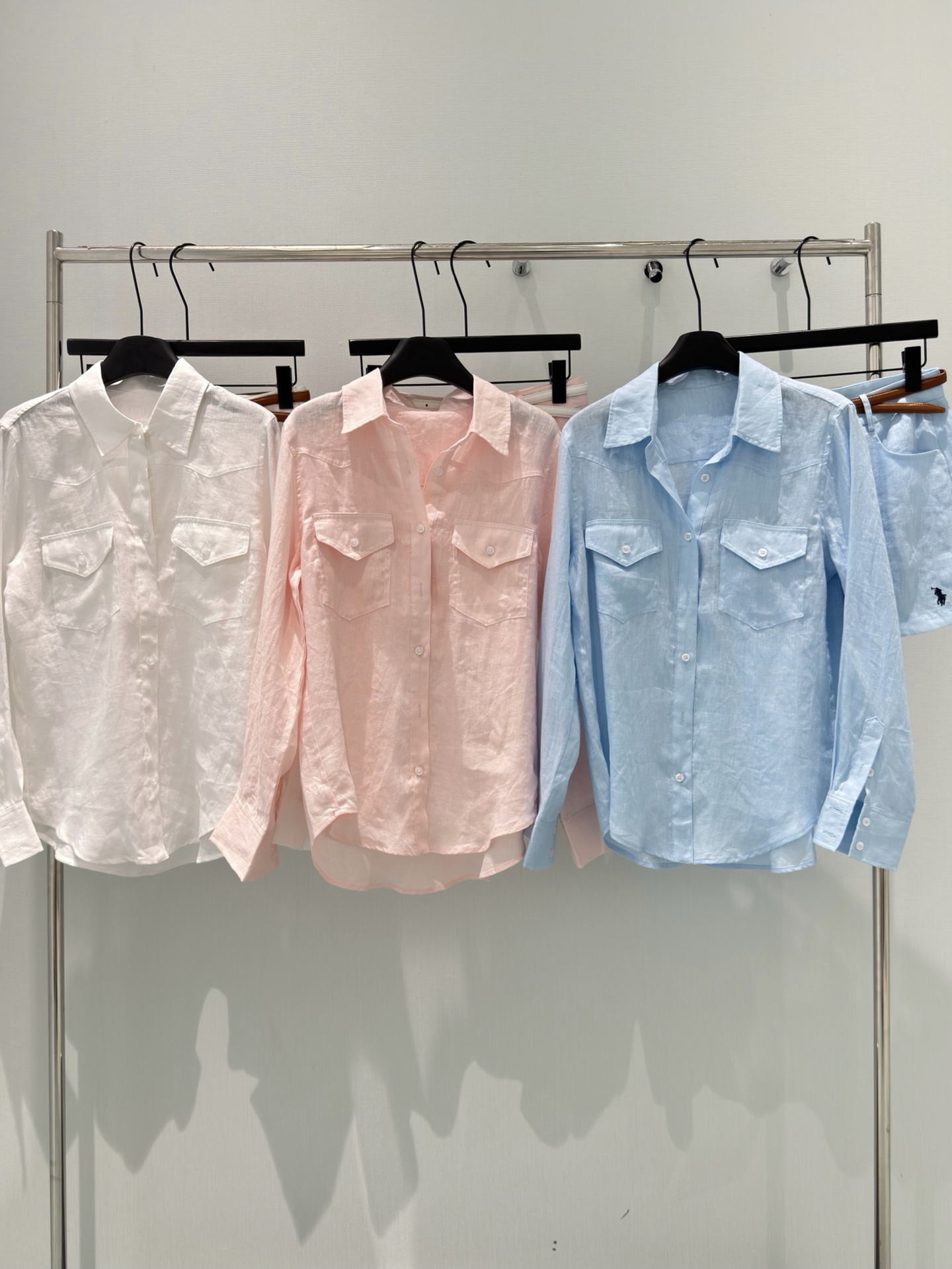 🛒𝐍𝐄𝐖 · 𝟐𝟎𝟐6/爆款现货【春夏上新】设计师｜26新品重工麻料系列衬衫短裤套装！高端定制衬衫，搭配