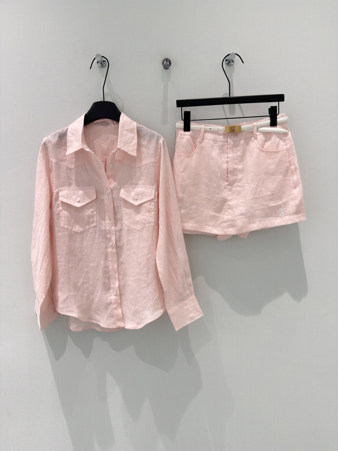 🛒𝐍𝐄𝐖 · 𝟐𝟎𝟐6/爆款现货【春夏上新】设计师｜26新品重工麻料系列衬衫短裤套装！高端定制衬衫，搭配