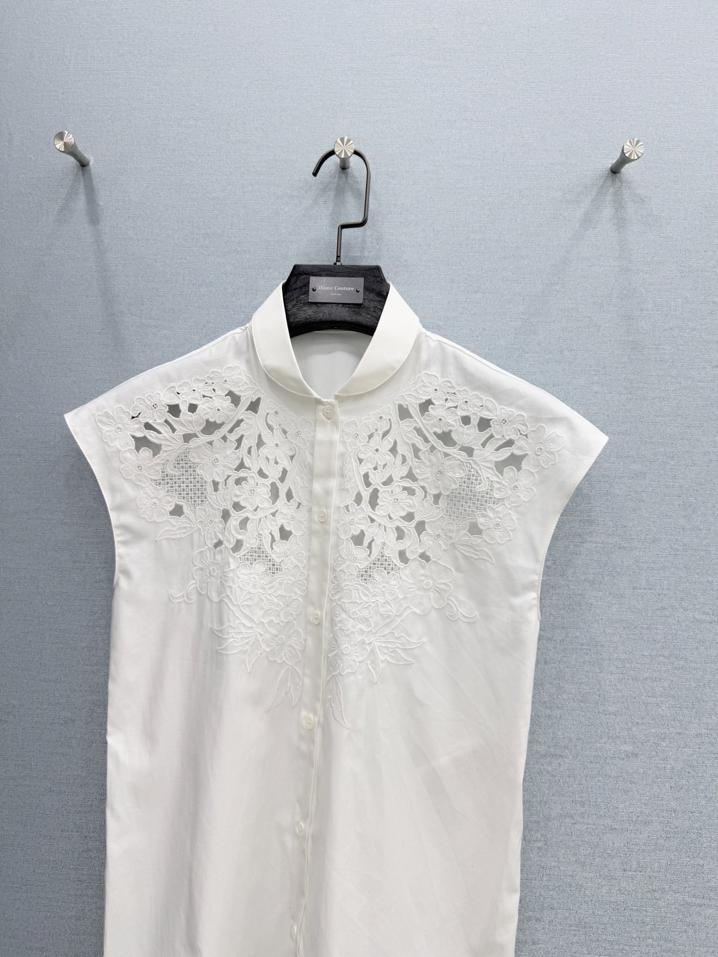 🛒𝐍𝐄𝐖 · 𝟐𝟎𝟐6/爆款现货【春夏新款】Val*｜26新款 镂空水溶背心衬衫 纯欲系设计，让你看起来