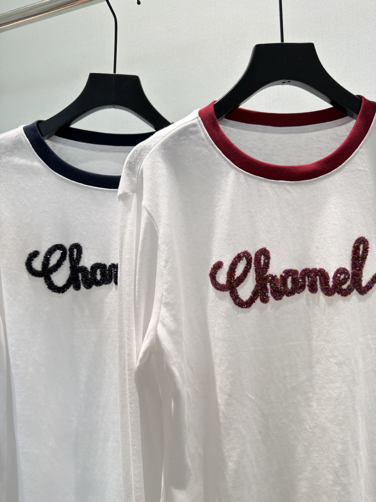 🛒𝐍𝐄𝐖 · 𝟐𝟎𝟐6/爆款现货【春夏上新】 设计师小众｜2026新款珠片刺绣防晒T恤进口断缩丝麻感棉面