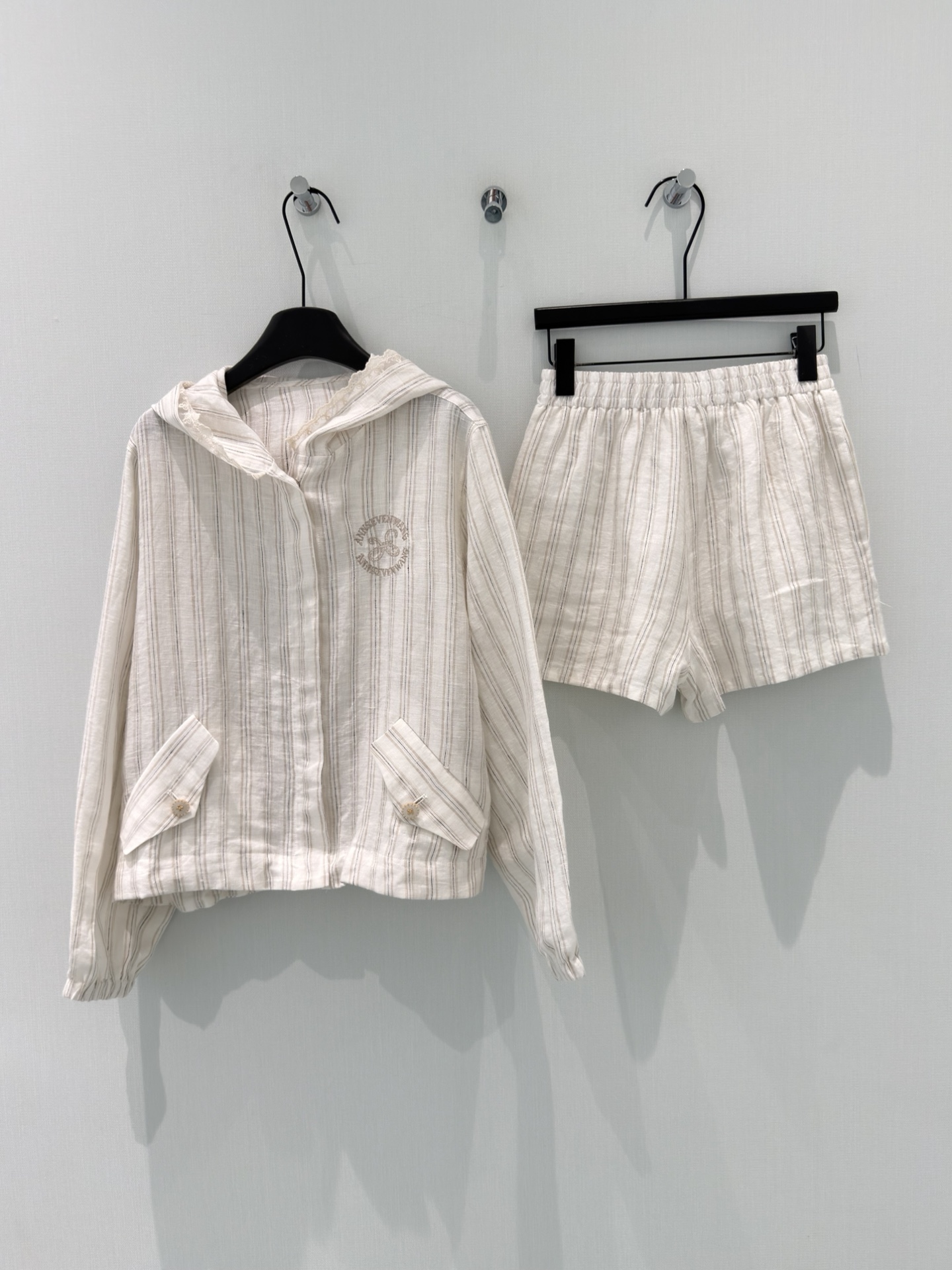 🛒𝐍𝐄𝐖 · 𝟐𝟎𝟐6/爆款现货【春夏上新】设计师｜26新品金丝亚麻防晒套装！高端定制戴衬衫，搭配松紧短