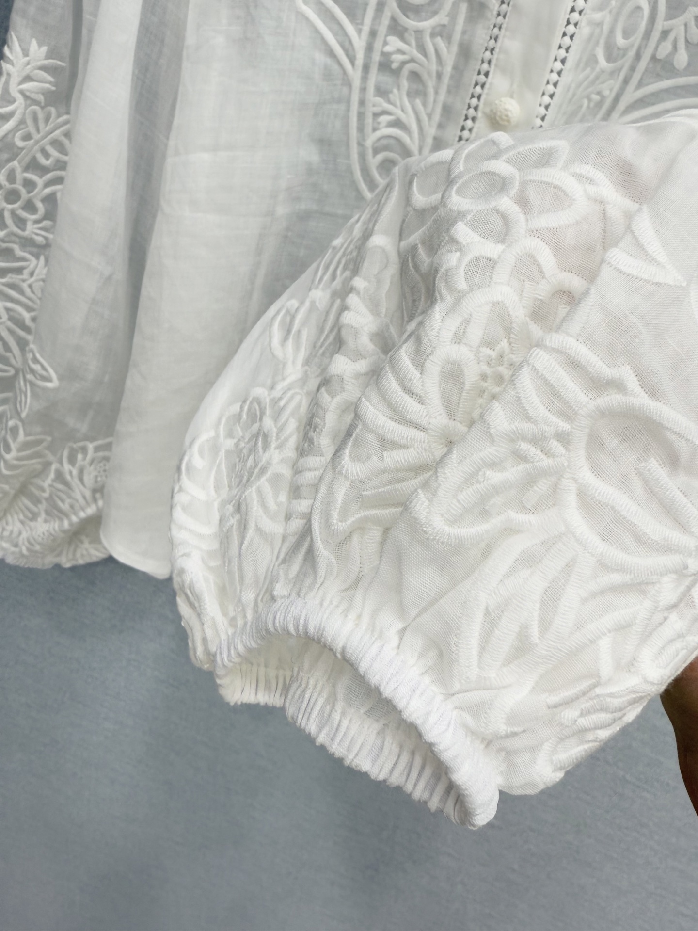 🛒𝐍𝐄𝐖 · 𝟐𝟎𝟐6/爆款现货原单品质 小众*｜2026新品宫廷风刺绣刺绣衬衫精致版型，高级肌理细腻 