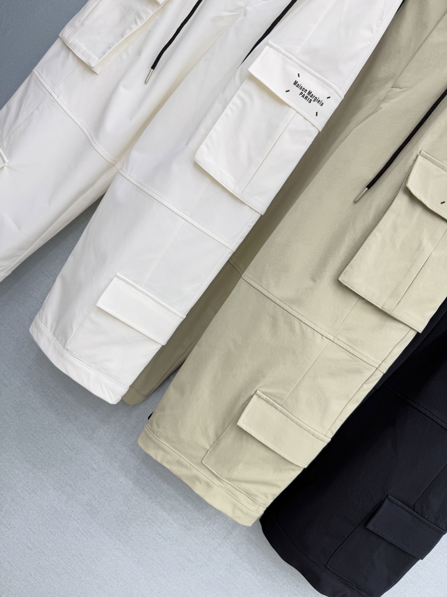 🛒𝐍𝐄𝐖 · 𝟐𝟎𝟐6/爆款现货【春夏上新】设计师原创｜抽绳多口袋阔腿工装裤垂坠感拉满，柔软透气又挺括有