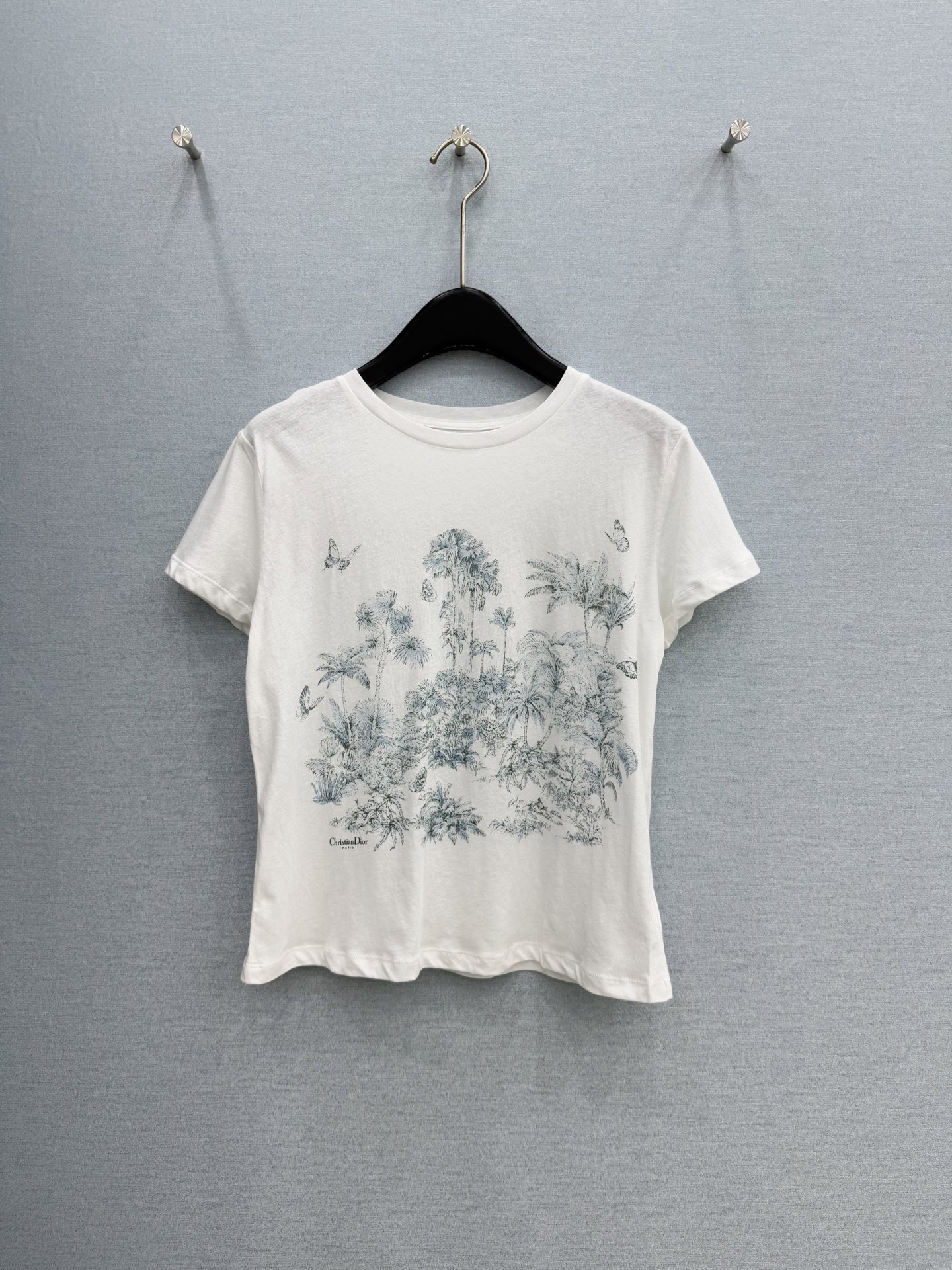 🛒𝐍𝐄𝐖 · 𝟐𝟎𝟐6/爆款现货原单品质 Dio*｜26新品印花洗水短袖T恤精致版型上身巨显瘦！定制最新