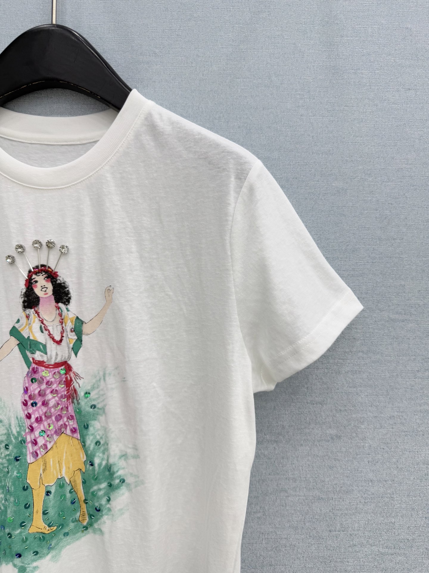 🛒𝐍𝐄𝐖 · 𝟐𝟎𝟐6/爆款现货原单品质 小众*｜精致印花订珠短袖T恤高订面料 亲肤透气舒适标志性字母图