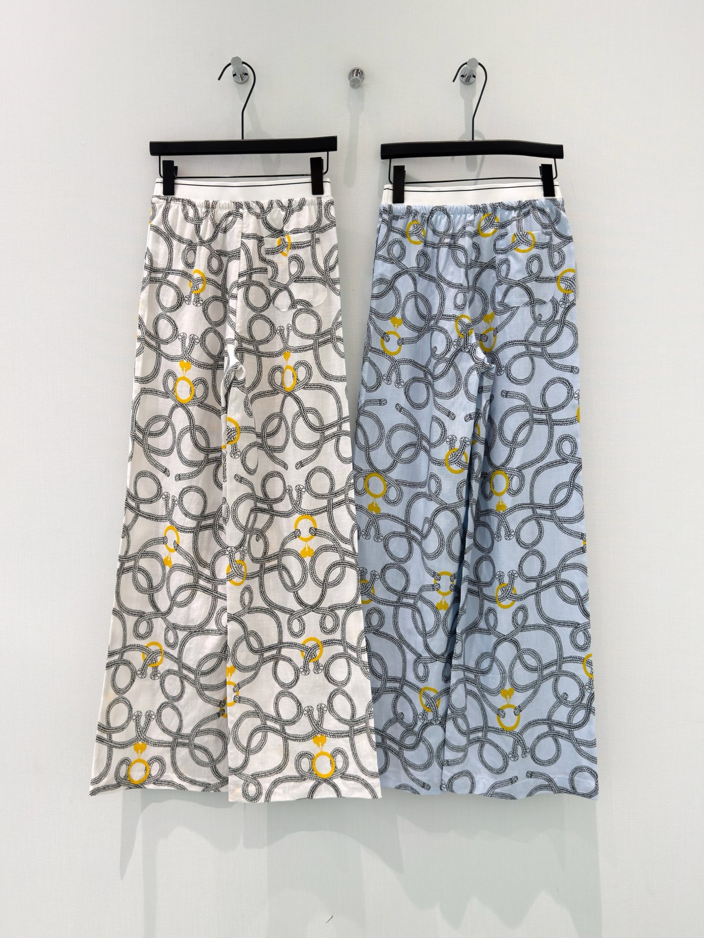 🛒𝐍𝐄𝐖 · 𝟐𝟎𝟐6/爆款现货原单品质 Her*｜2026新品抽绳织带棉麻休闲裤常规设计 经典图文 高