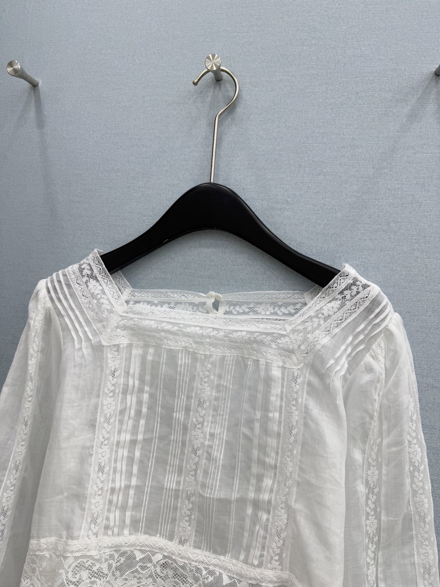 🛒𝐍𝐄𝐖 · 𝟐𝟎𝟐6/爆款现货原单品质 小众*｜2026新品蕾丝拼接衬衫精致版型，高级肌理细腻 极简主