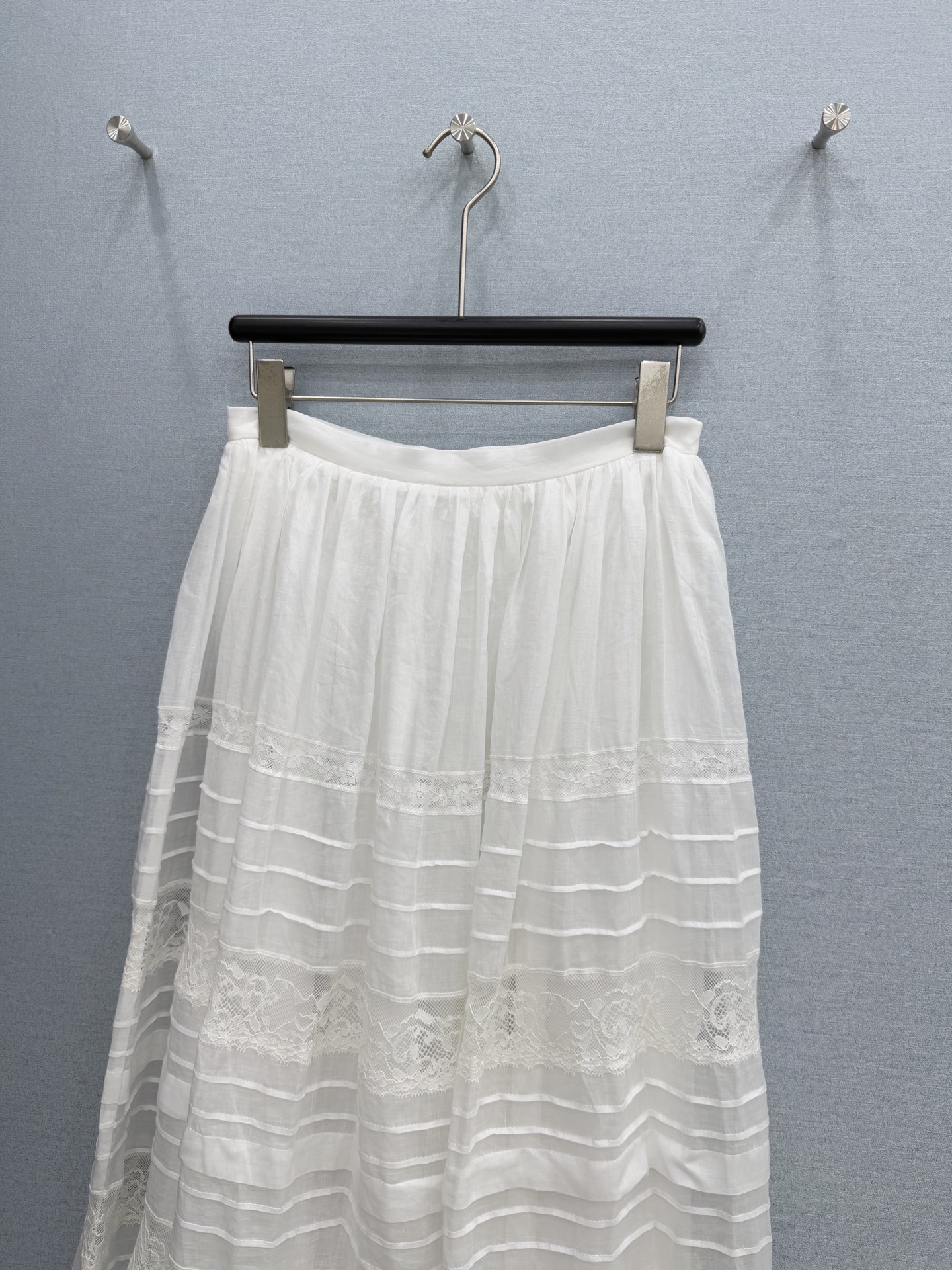 🛒𝐍𝐄𝐖 · 𝟐𝟎𝟐6/爆款现货原单品质 小众*｜2026新品蕾丝拼接半裙精致版型，高级肌理细腻 极简主