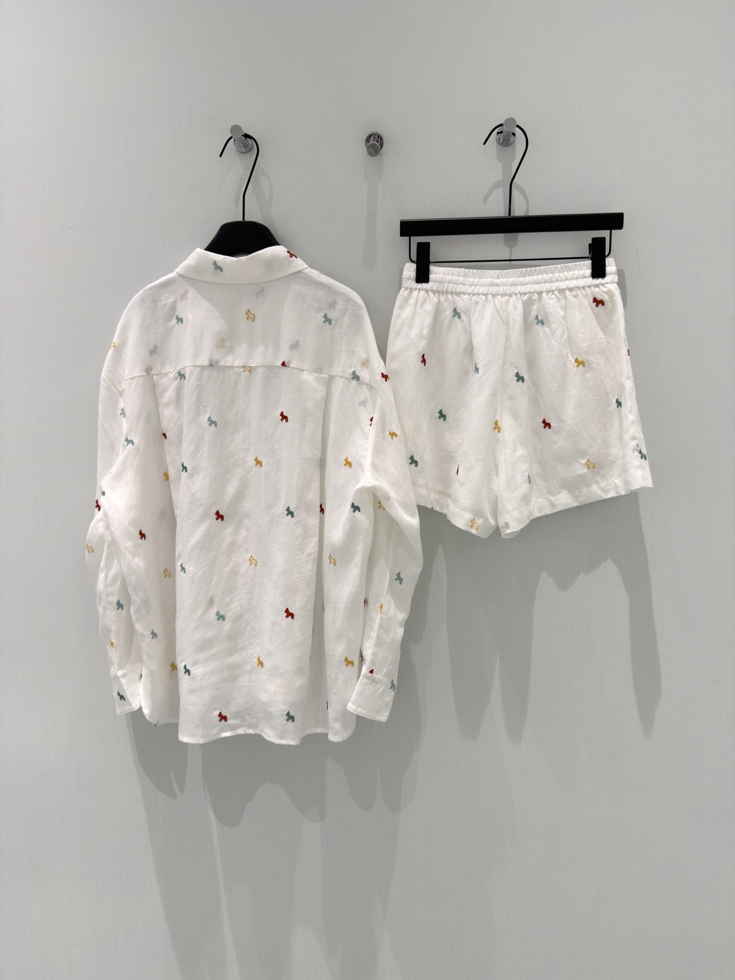 🛒𝐍𝐄𝐖 · 𝟐𝟎𝟐6/爆款现货【春夏上新】设计师｜26新品天丝亚麻衬衫套装！高端定绣花衬衫，搭配松紧抽