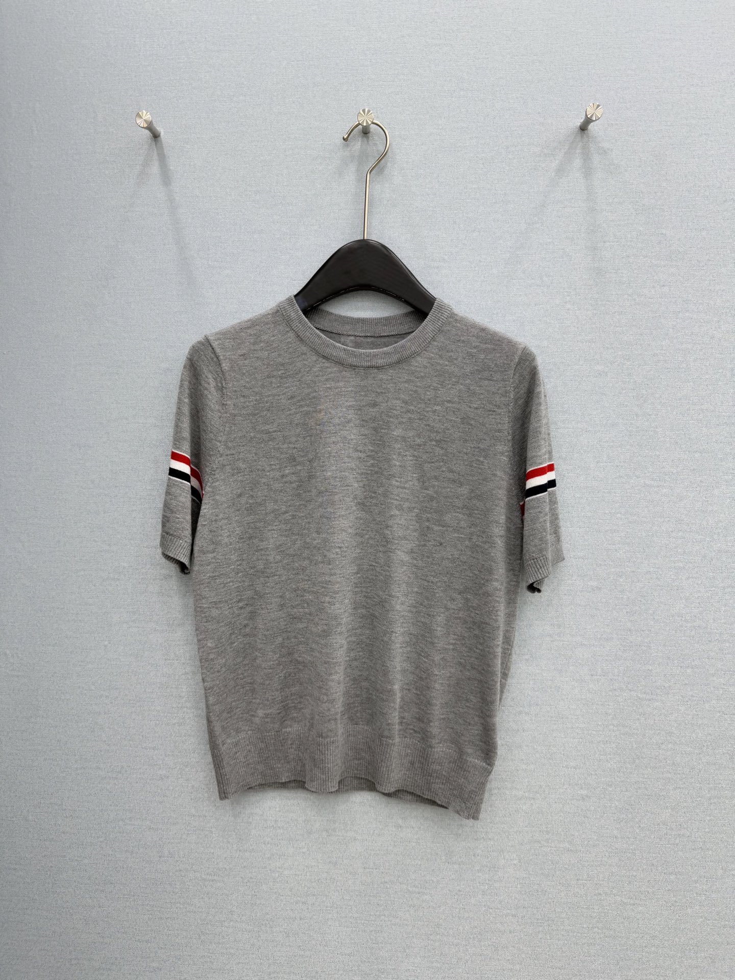 🛒𝐍𝐄𝐖 · 𝟐𝟎𝟐6/爆款现货设计师 小众｜26新品双织带针织衫王炸单品，精致常规版型上身巨显瘦！定制