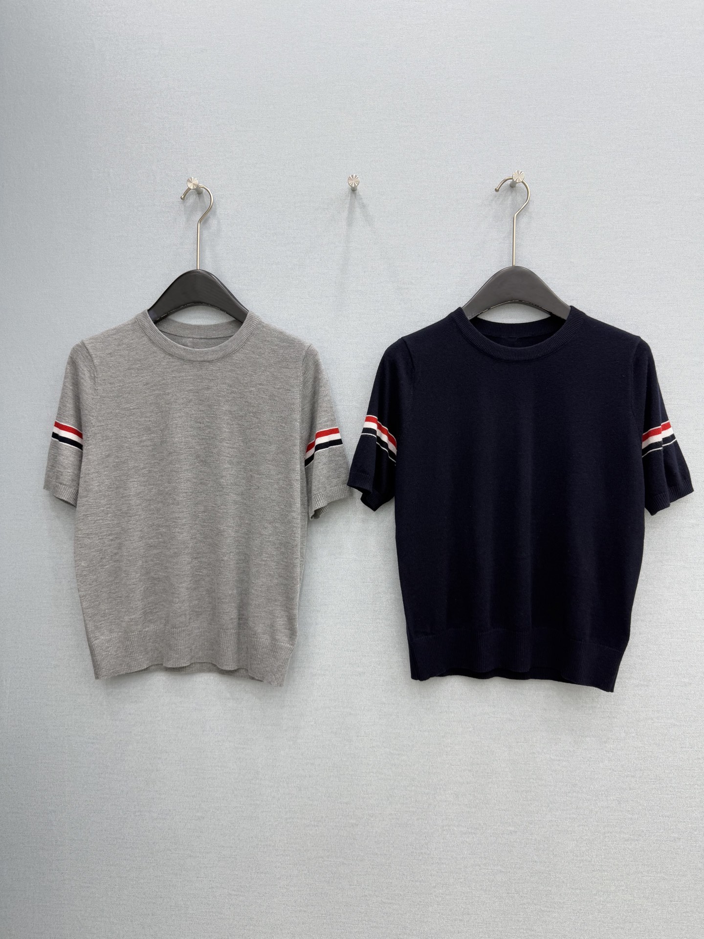 🛒𝐍𝐄𝐖 · 𝟐𝟎𝟐6/爆款现货设计师 小众｜26新品双织带针织衫王炸单品，精致常规版型上身巨显瘦！定制