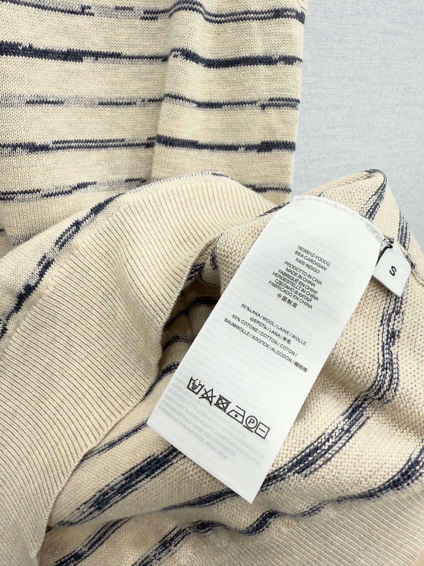 🛒𝐍𝐄𝐖 · 𝟐𝟎𝟐6/爆款现货【原单品质】 小众｜26新品羊毛针织背心王炸单品，精致常规版型上身巨显瘦