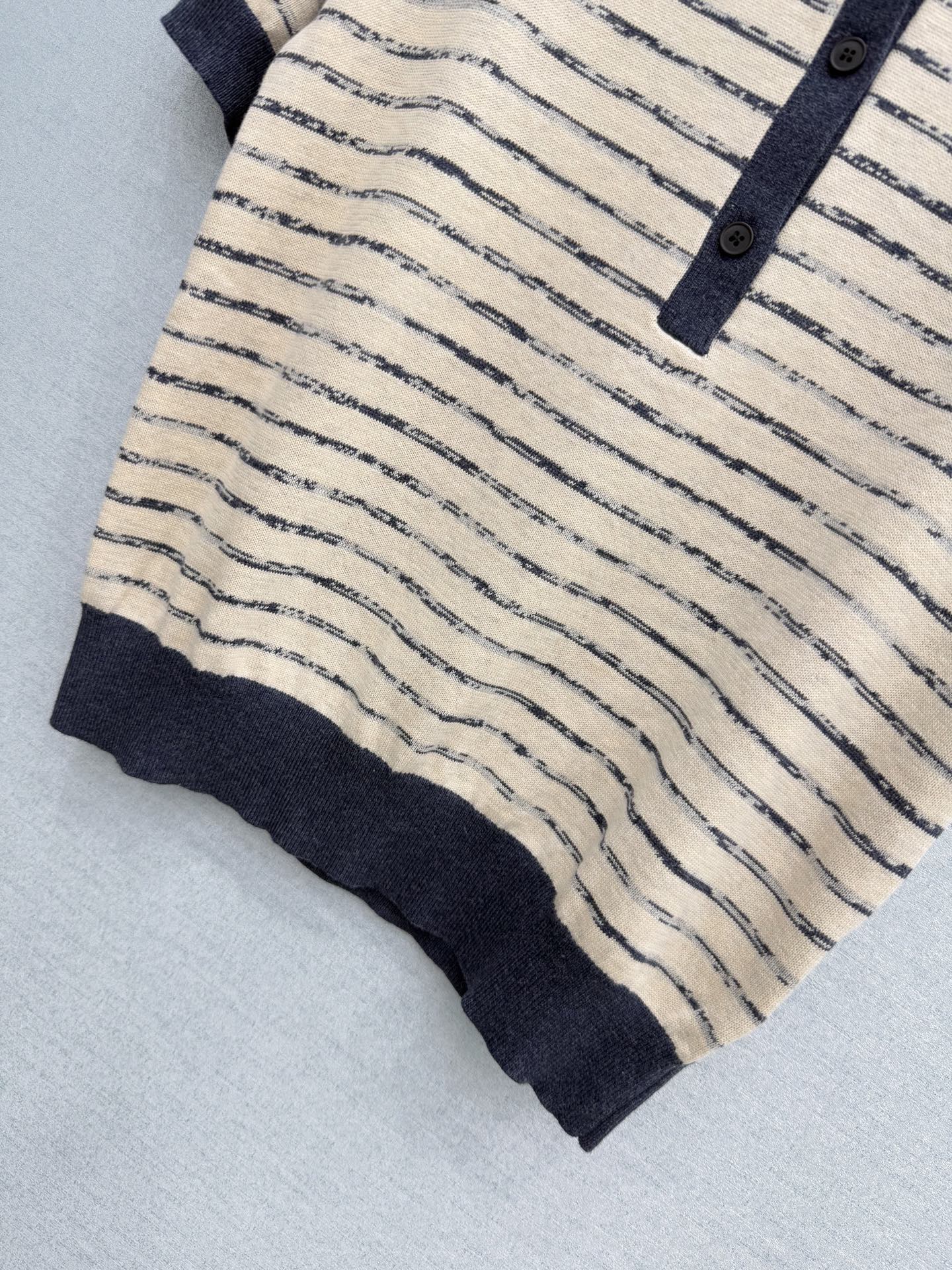 🛒𝐍𝐄𝐖 · 𝟐𝟎𝟐6/爆款现货【原单品质】 小众｜26新品羊毛针织短袖王炸单品，精致常规版型上身巨显瘦