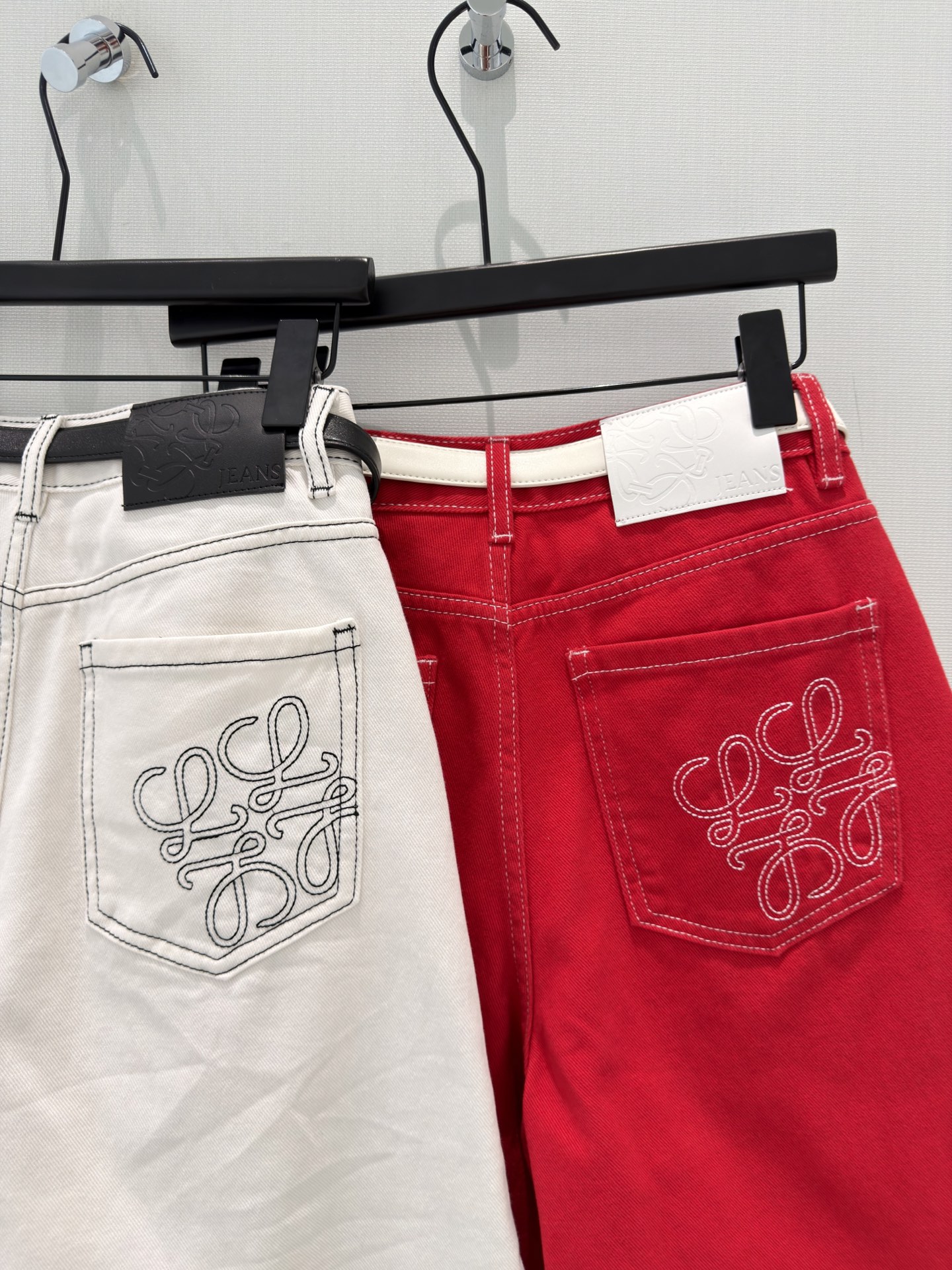 🛒𝐍𝐄𝐖 · 𝟐𝟎𝟐6/爆款现货设计师 原创｜订制腰带牛仔中裤 闭眼入的单品 随便一搭都气质感爆棚 订制