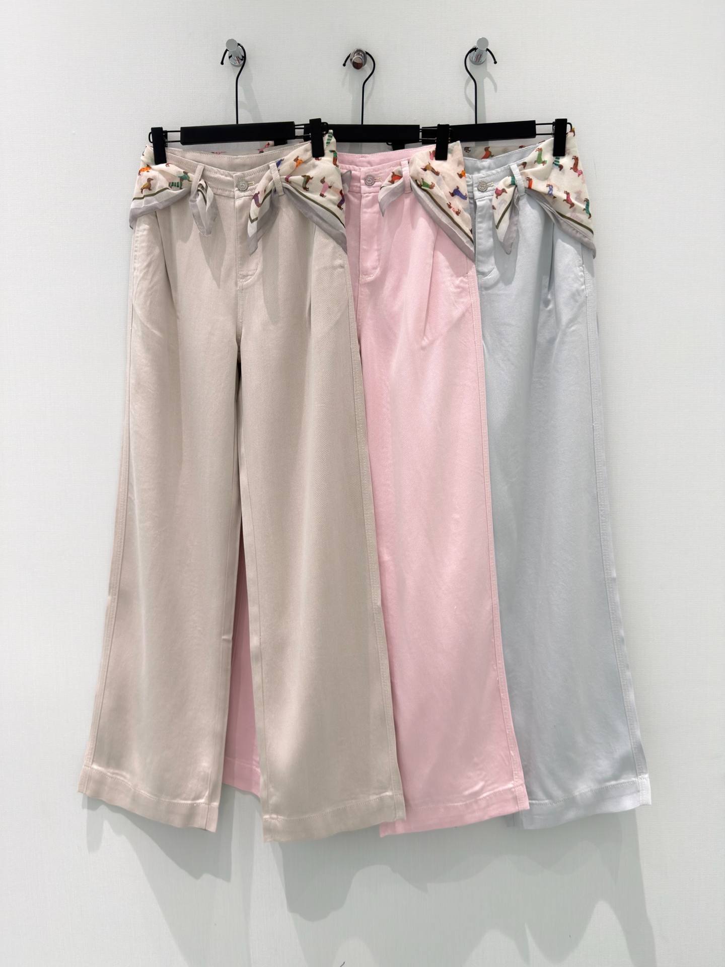 🛒𝐍𝐄𝐖 · 𝟐𝟎𝟐6/爆款现货设计师 原创*｜2026小香风丝巾装饰来赛尔棉质牛仔裤定制YB斜纹棉牛仔