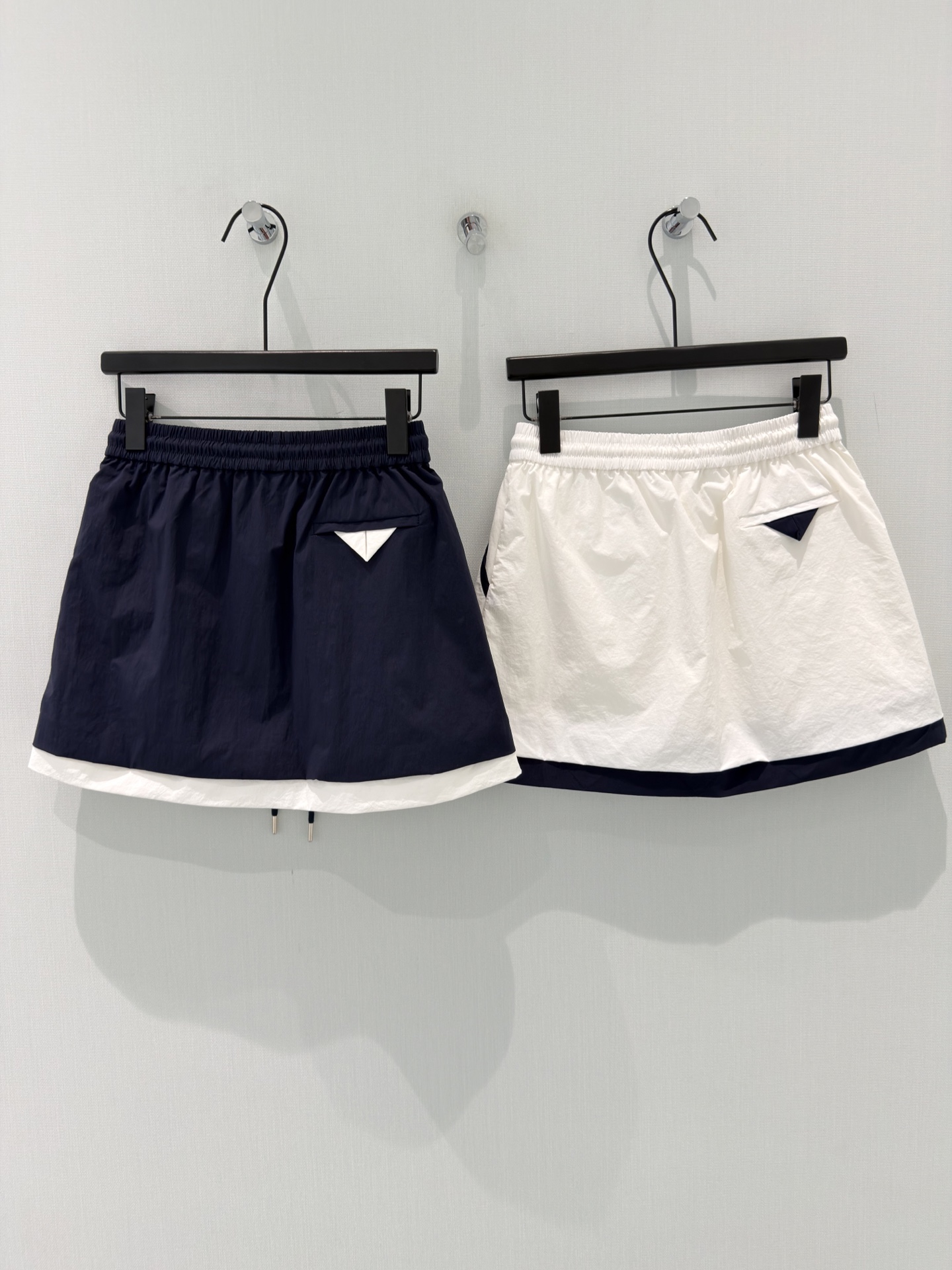 🛒𝐍𝐄𝐖 · 𝟐𝟎𝟐6/爆款现货【春夏上新】设计师｜26新款抽绳裤裙爆单系列款 气质女神必入 撞色装饰 