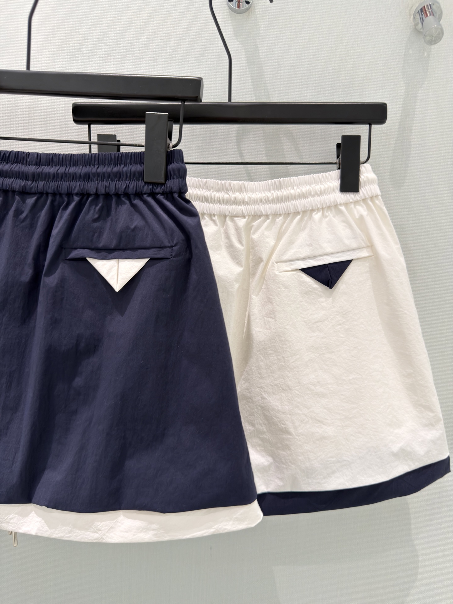 🛒𝐍𝐄𝐖 · 𝟐𝟎𝟐6/爆款现货【春夏上新】设计师｜26新款抽绳裤裙爆单系列款 气质女神必入 撞色装饰 