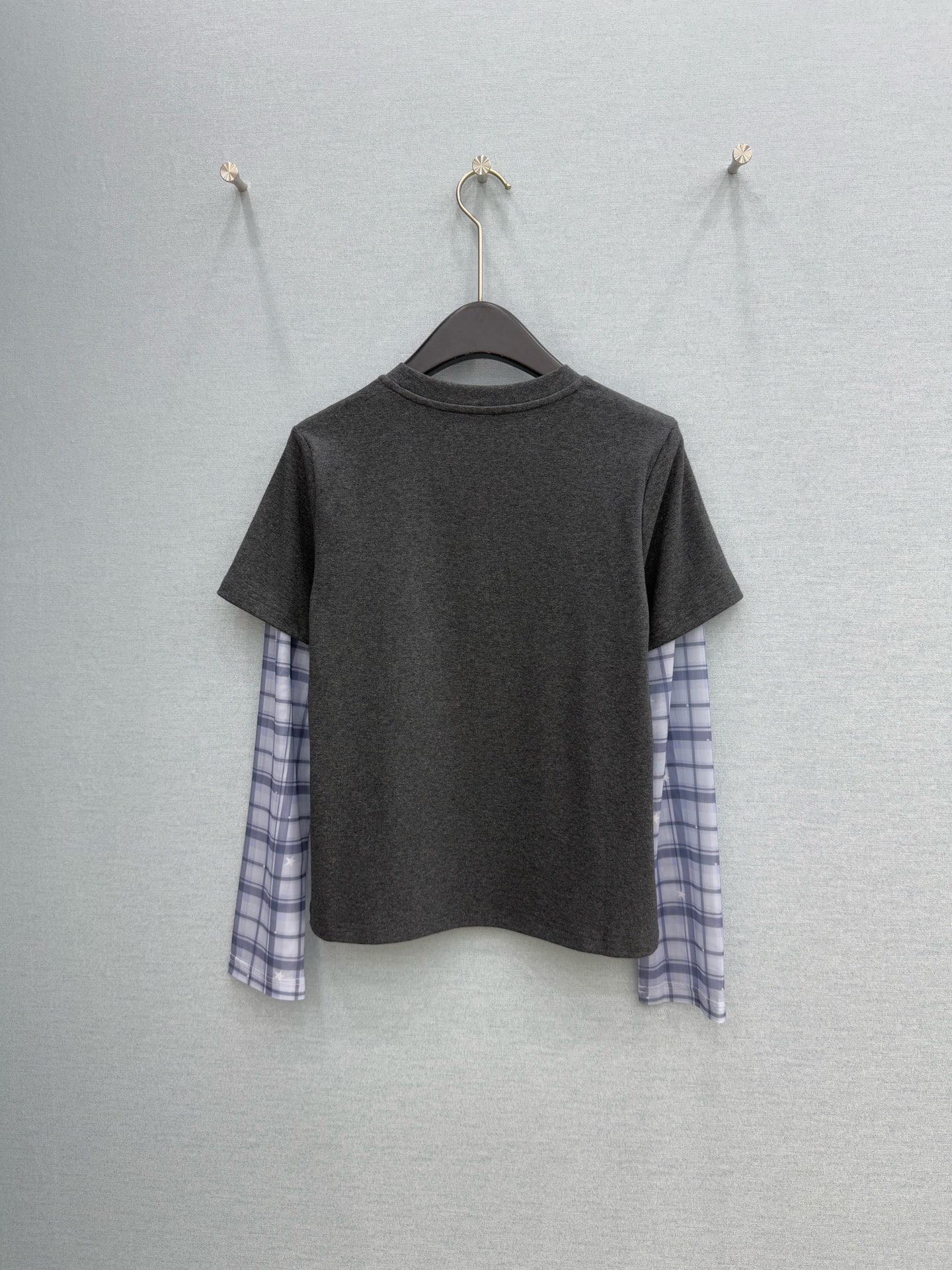 🛒𝐍𝐄𝐖 · 𝟐𝟎𝟐6/爆款现货原单品质 小众*｜网纱拼接假两件防晒T恤高订面料 亲肤透气舒适标志性字母