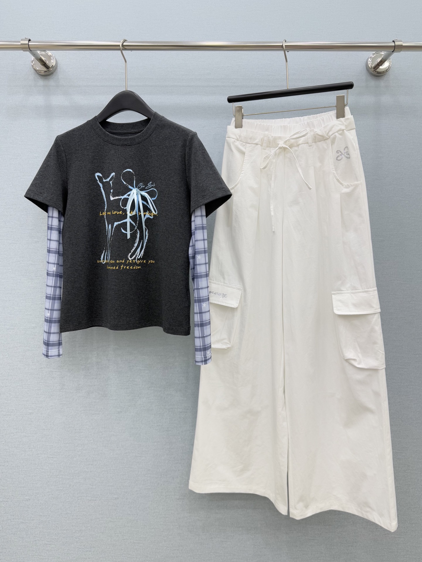 🛒𝐍𝐄𝐖 · 𝟐𝟎𝟐6/爆款现货原单品质 小众*｜网纱拼接假两件防晒T恤高订面料 亲肤透气舒适标志性字母