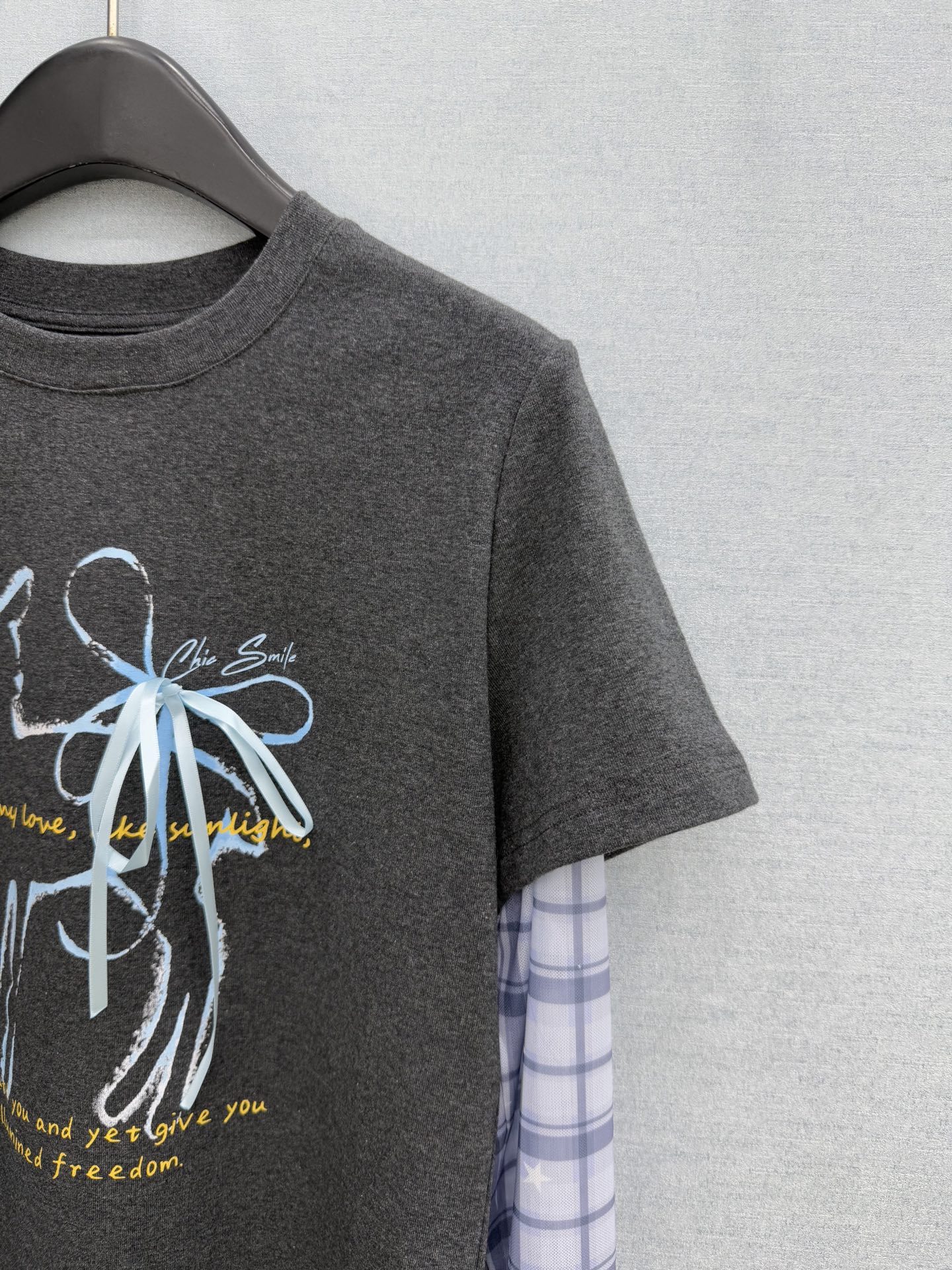 🛒𝐍𝐄𝐖 · 𝟐𝟎𝟐6/爆款现货原单品质 小众*｜网纱拼接假两件防晒T恤高订面料 亲肤透气舒适标志性字母